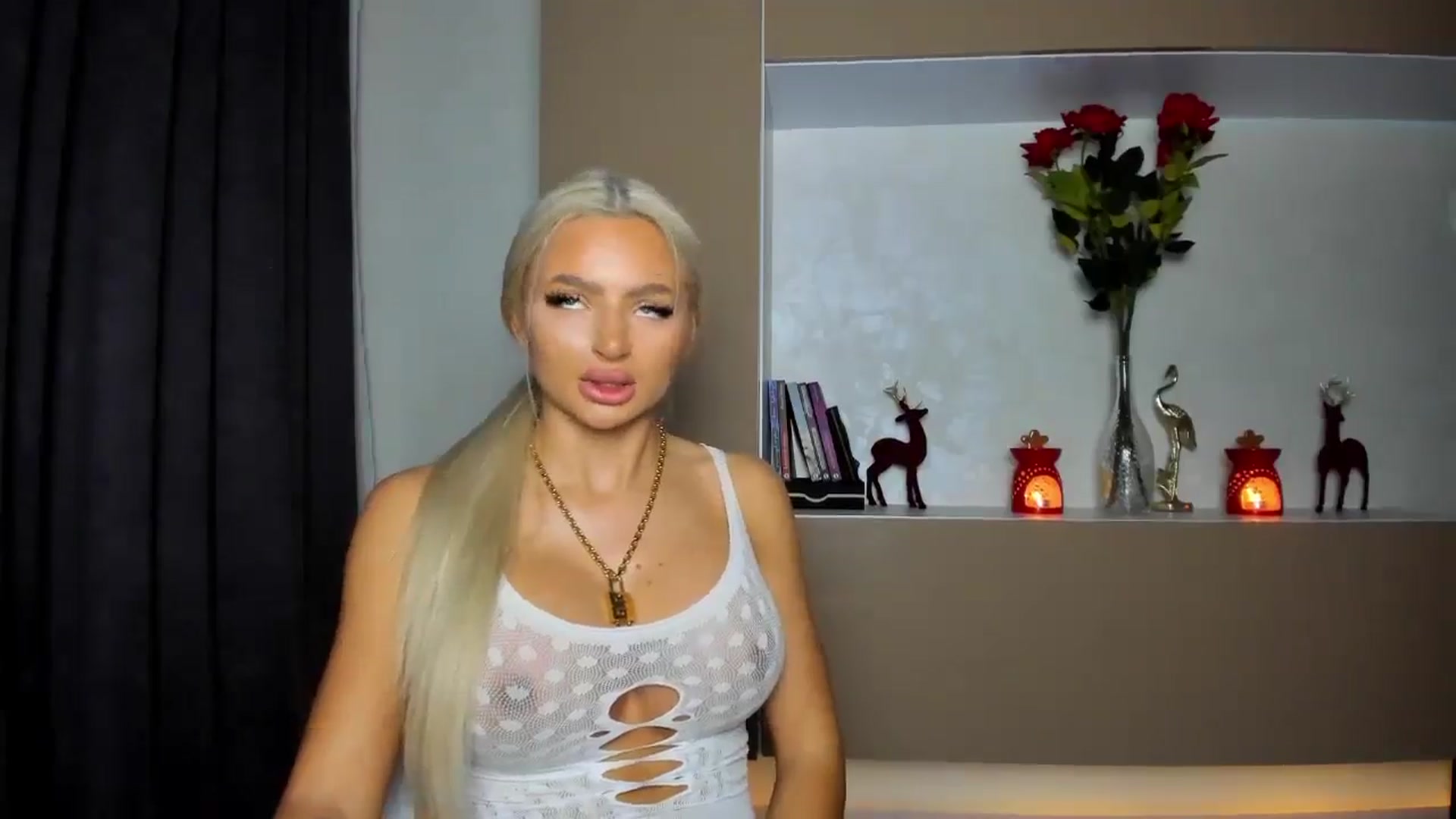 Gallery image thumbnail from barbie__girl's myfreecams stream on, 01/09/2025, 23:15 image 4 of 20