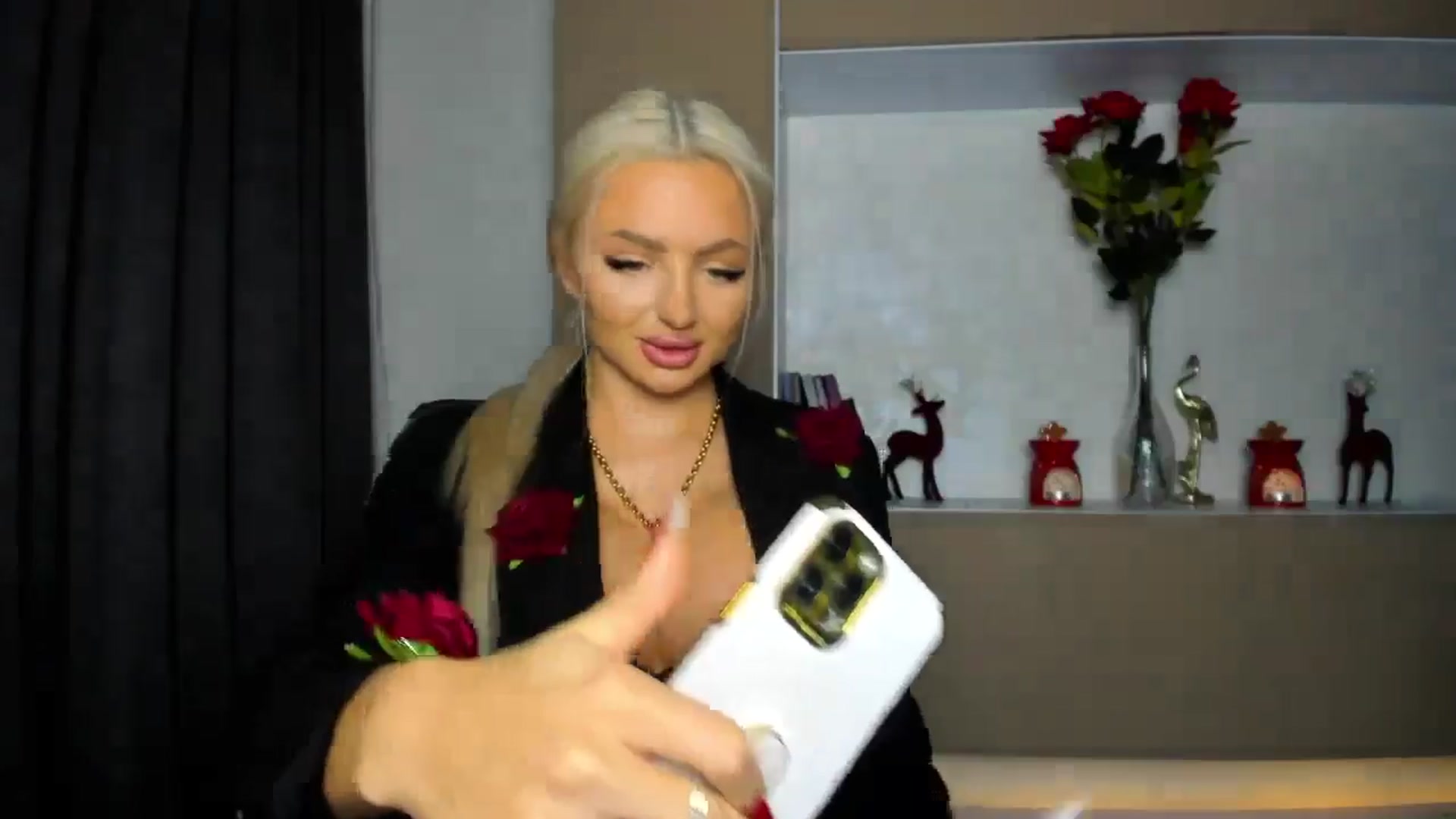 Gallery image thumbnail from barbie__girl's myfreecams stream on, 01/09/2025, 23:15 image 19 of 20