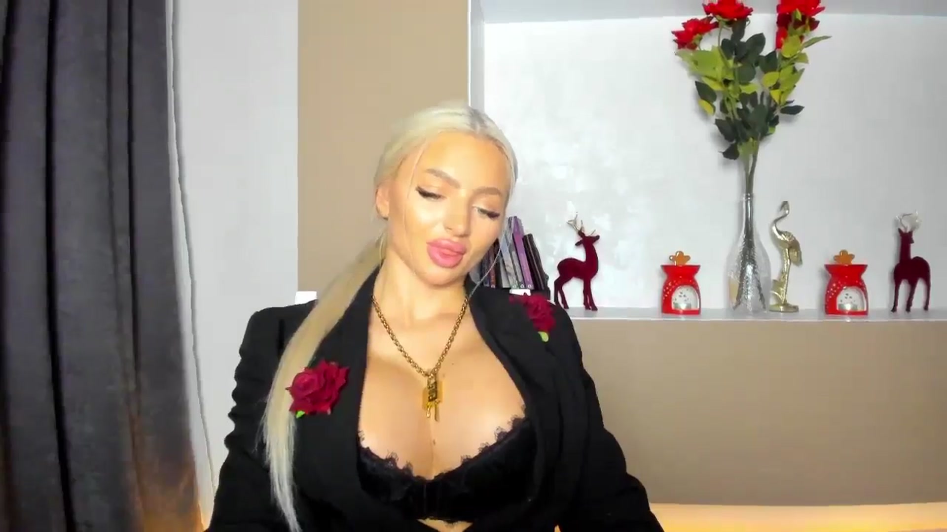 Gallery image thumbnail from barbie__girl's myfreecams stream on, 01/09/2025, 23:44 image 10 of 20