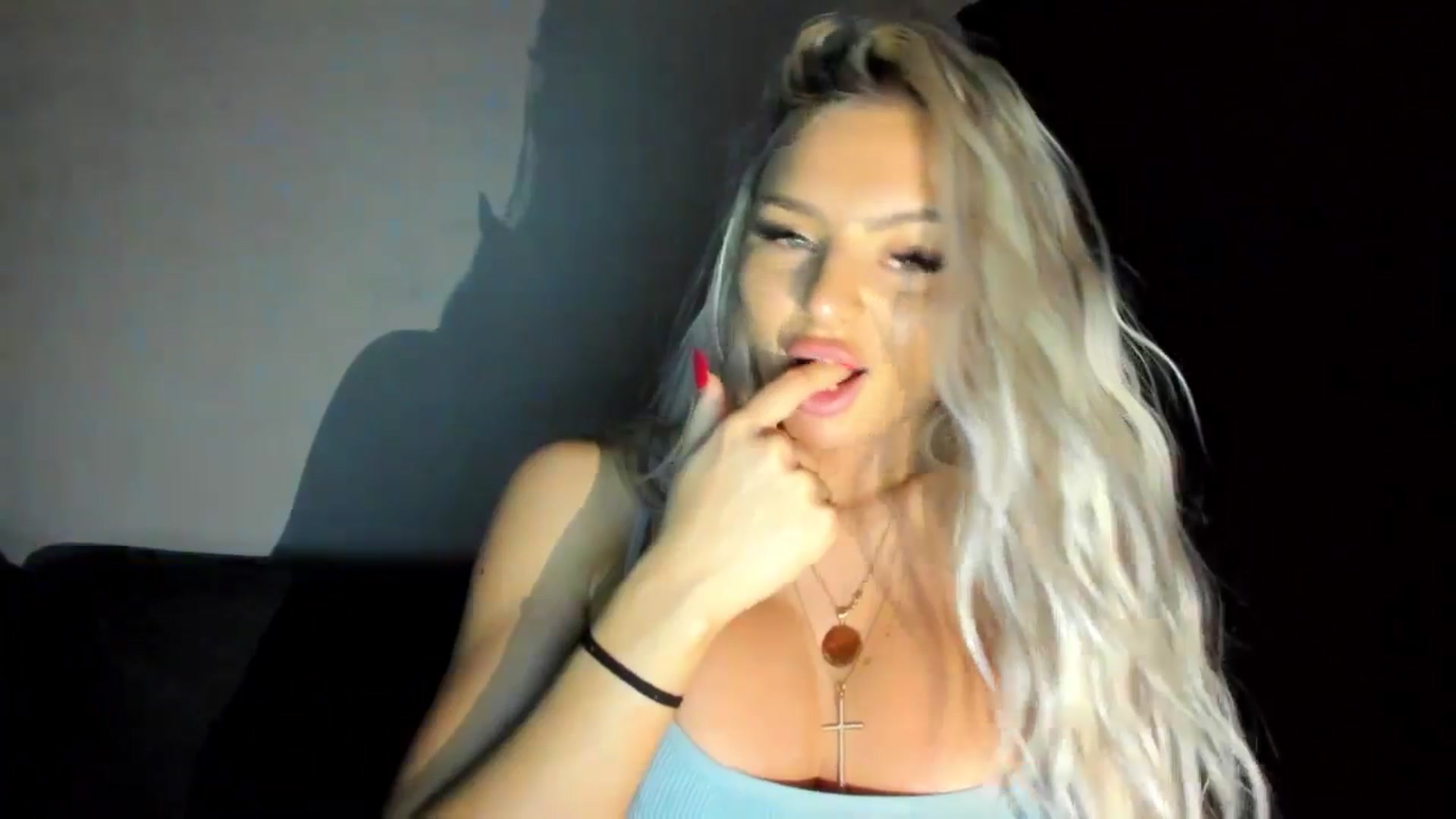 Gallery image thumbnail from barbie__girl's myfreecams stream on, 02/18/2025, 04:31 image 11 of 20