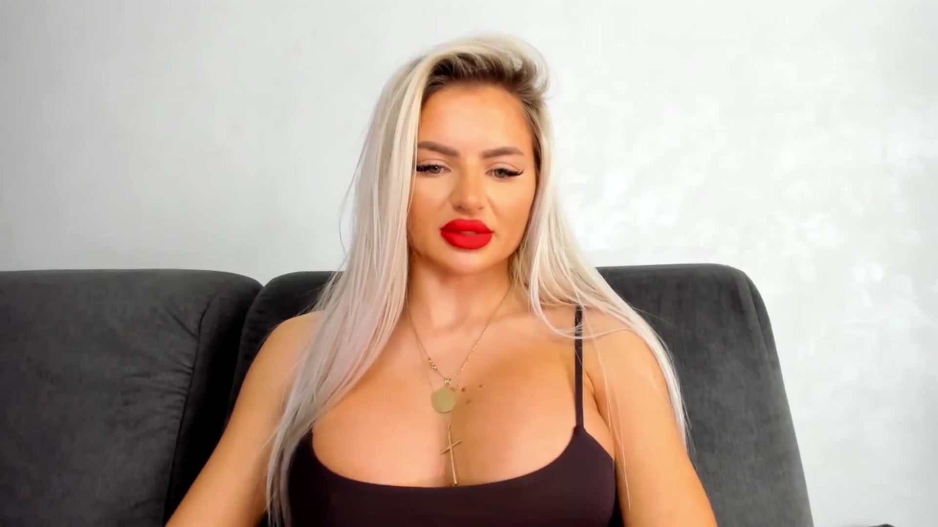 Gallery image thumbnail from barbie__girl's myfreecams stream on, 04/07/2025, 13:38 image 19 of 20