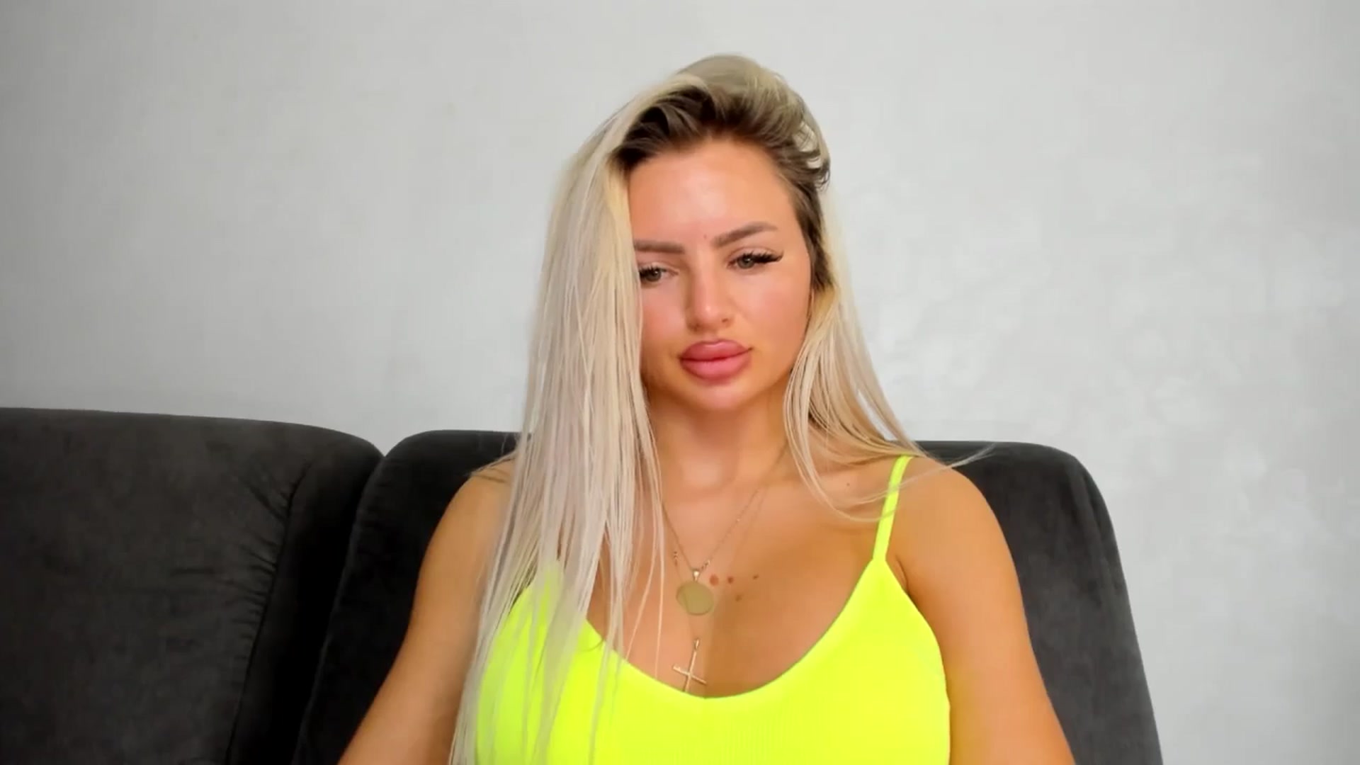 Gallery image thumbnail from barbie__girl's myfreecams stream on, 04/08/2025, 12:41 image 19 of 20