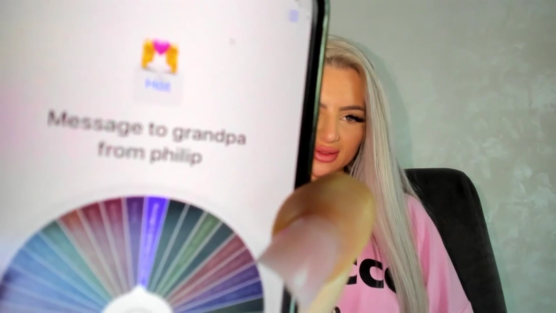 Gallery image thumbnail from barbie__girl's myfreecams stream on, 04/29/2025, 16:50 image 6 of 20