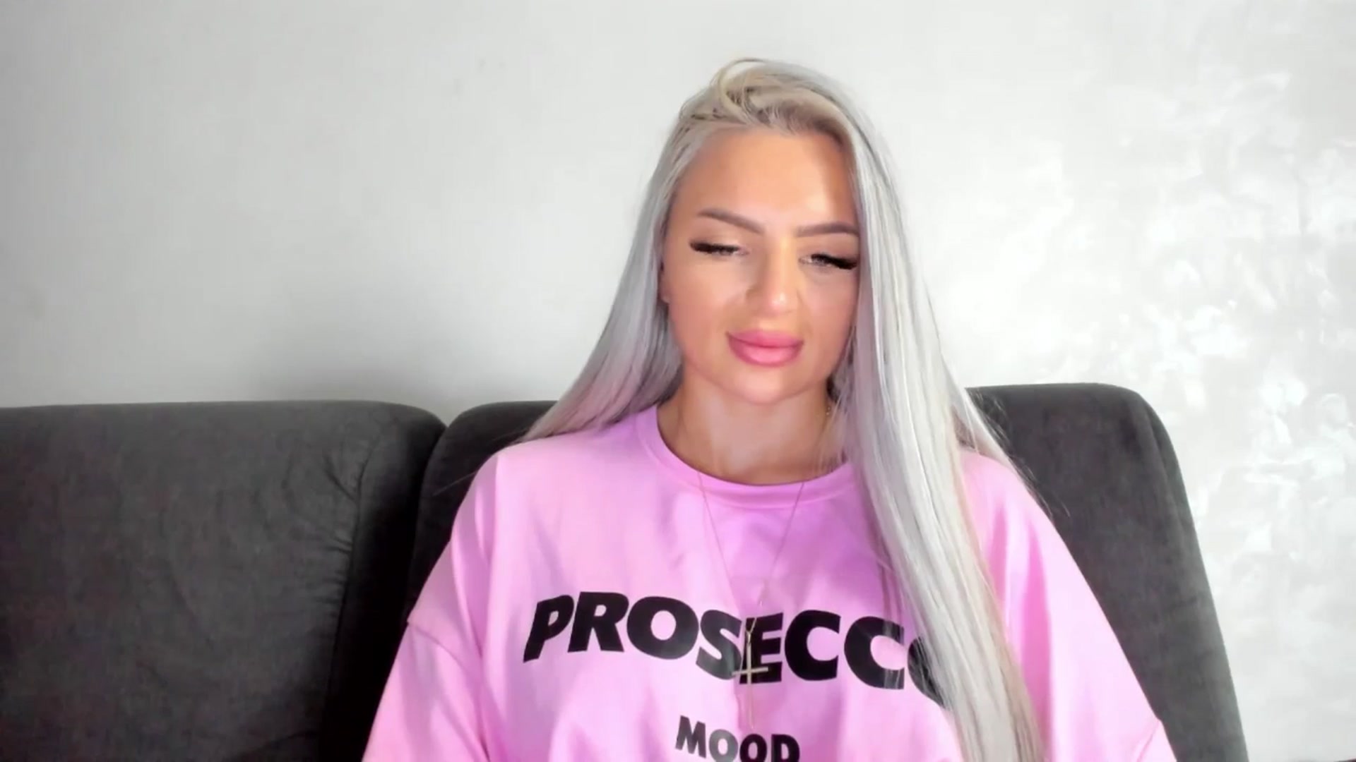 Gallery image thumbnail from barbie__girl's myfreecams stream on, 04/29/2025, 16:50 image 5 of 20