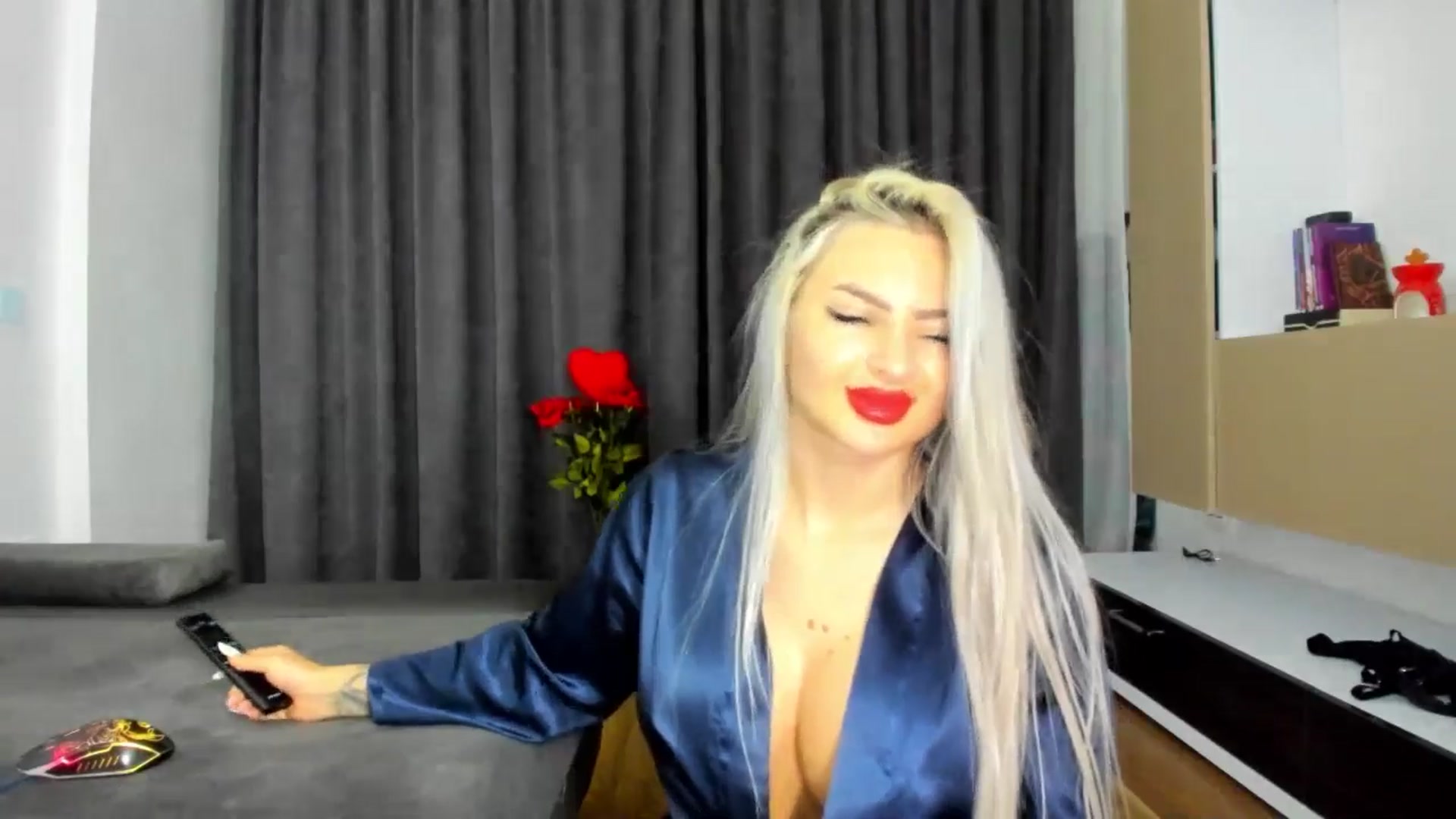 Gallery image thumbnail from barbie__girl's myfreecams stream on, 05/27/2025, 22:22 image 16 of 20