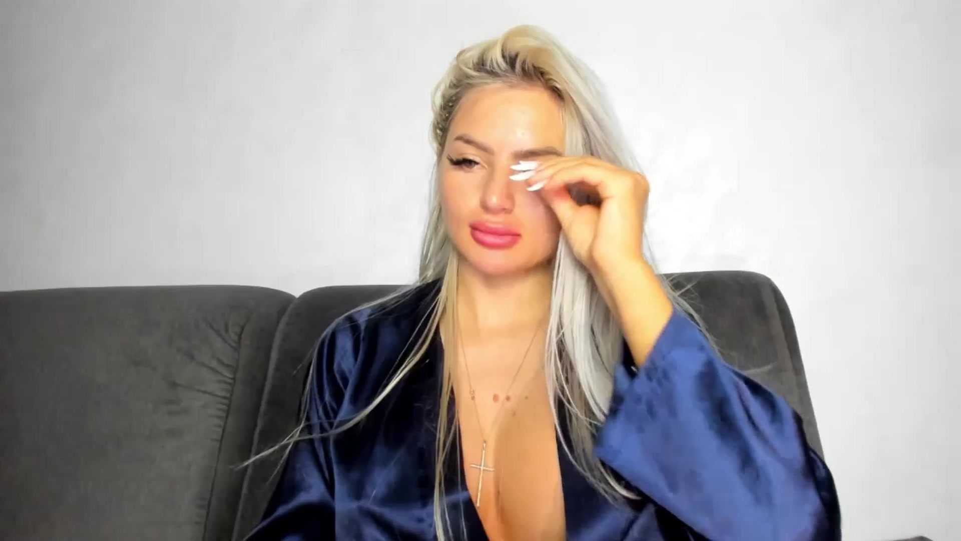 Gallery image thumbnail from barbie__girl's myfreecams stream on, 05/28/2025, 24:48 image 19 of 20