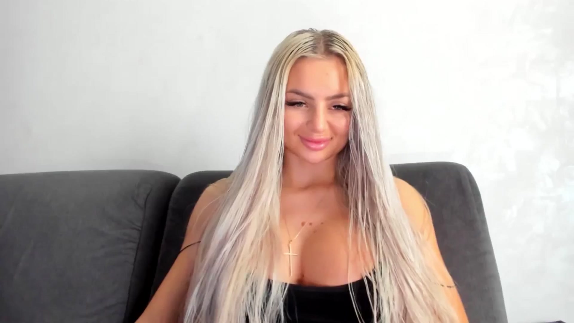 Gallery image thumbnail from barbie__girl's myfreecams stream on, 05/31/2025, 12:13 image 4 of 20