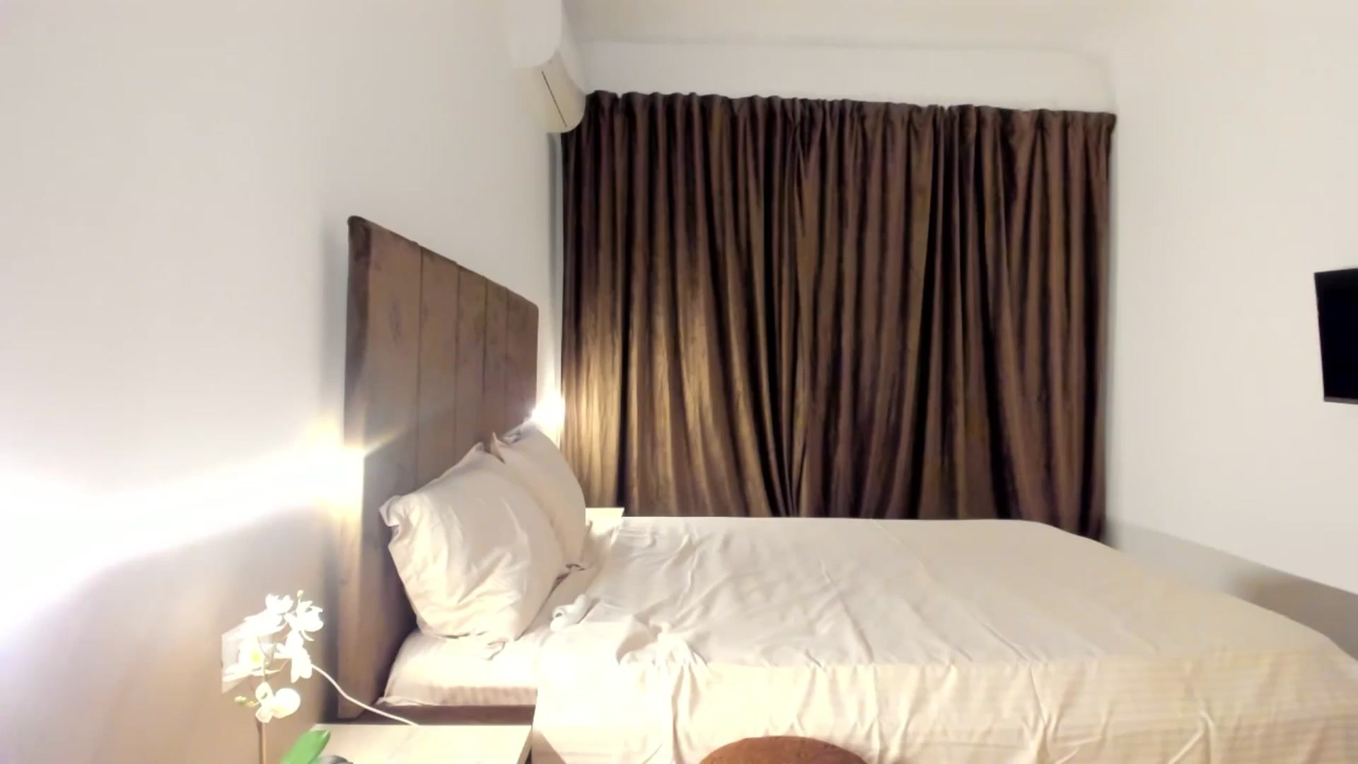 Gallery image thumbnail from barbie__girl's myfreecams stream on, 06/14/2025, 01:30 image 17 of 20