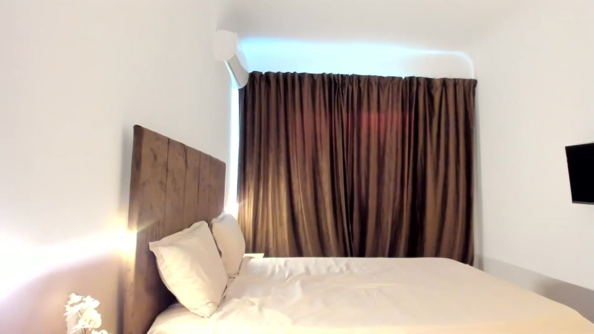 Gallery image thumbnail from barbie__girl's myfreecams stream on, 06/24/2025, 04:53 image 19 of 20