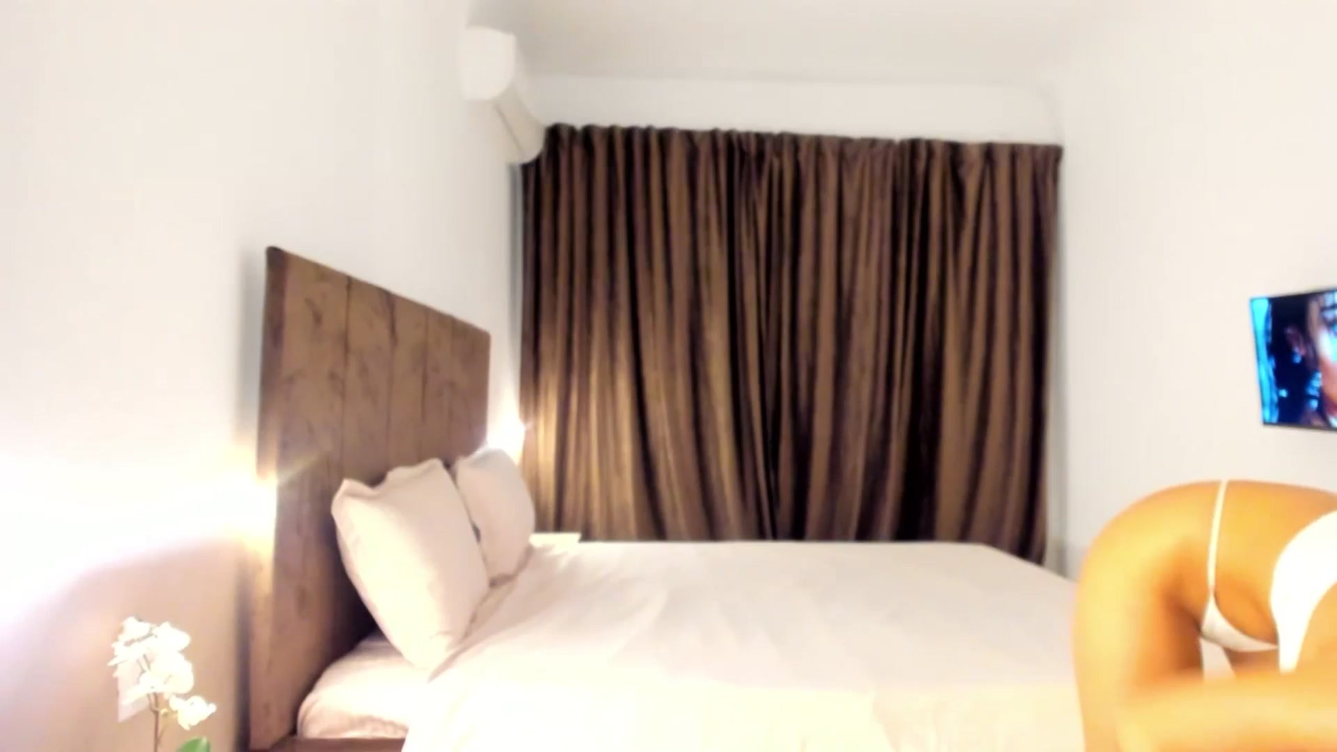 Gallery image thumbnail from barbie__girl's myfreecams stream on, 06/24/2025, 19:18 image 3 of 20