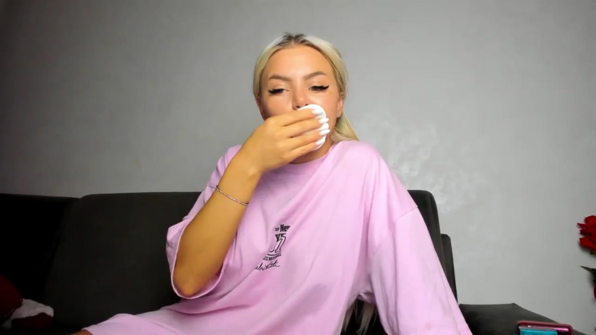Gallery image thumbnail from barbie__girl's myfreecams stream on, 08/26/2025, 04:50 image 18 of 20