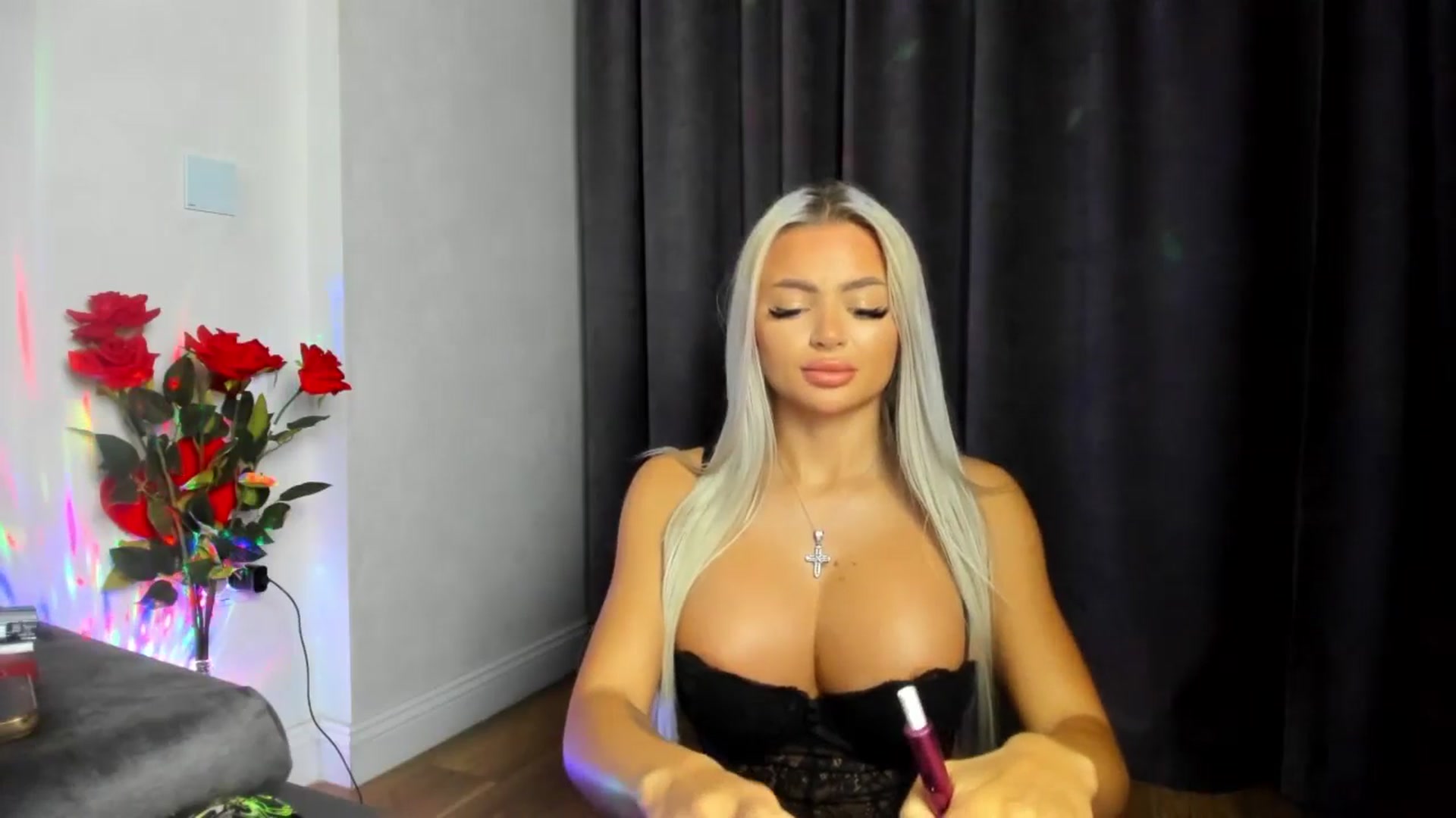 Gallery image thumbnail from barbie__girl's myfreecams stream on, 08/26/2025, 20:26 image 9 of 20