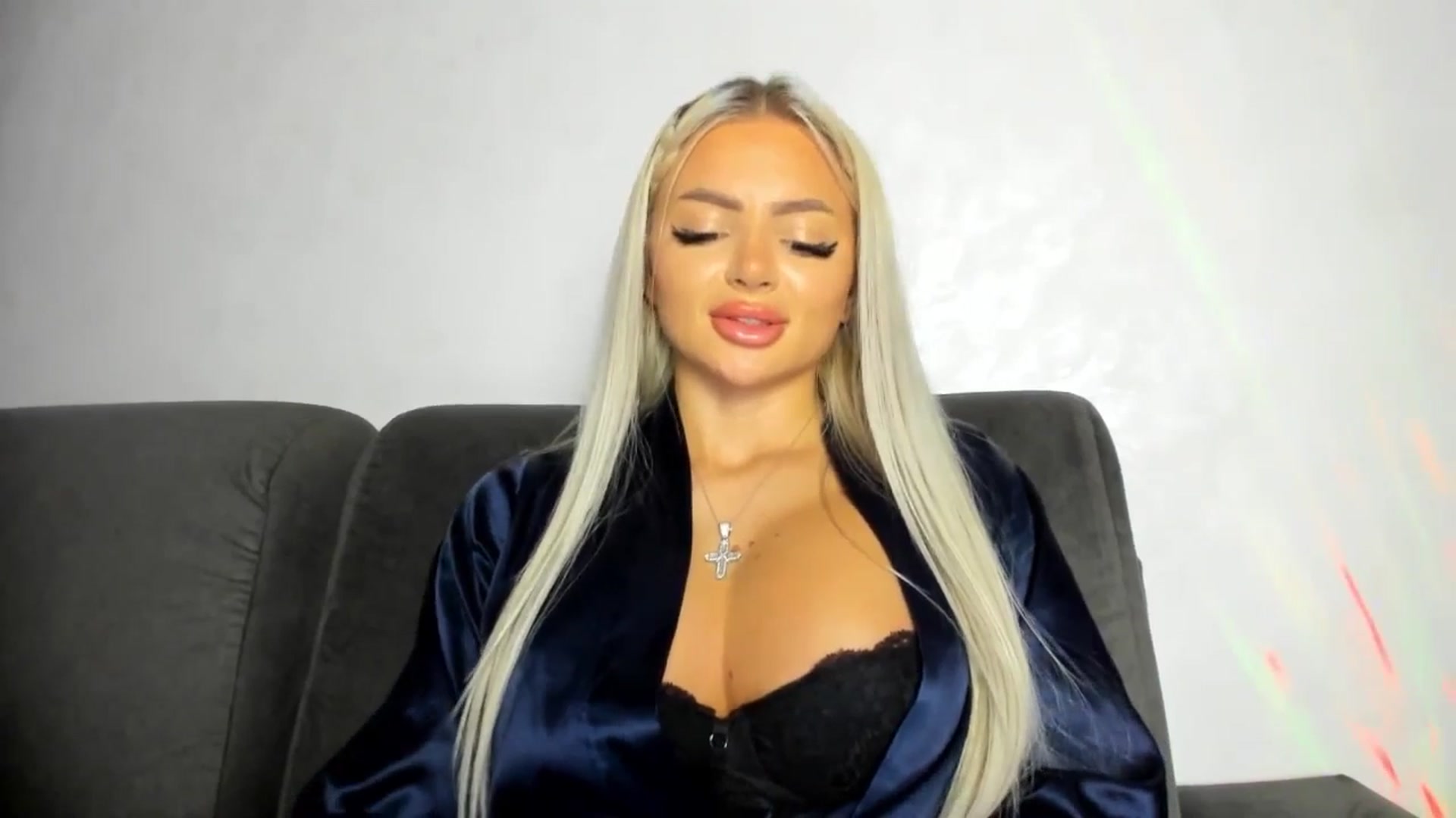 Gallery image thumbnail from barbie__girl's myfreecams stream on, 08/27/2025, 24:04 image 2 of 20