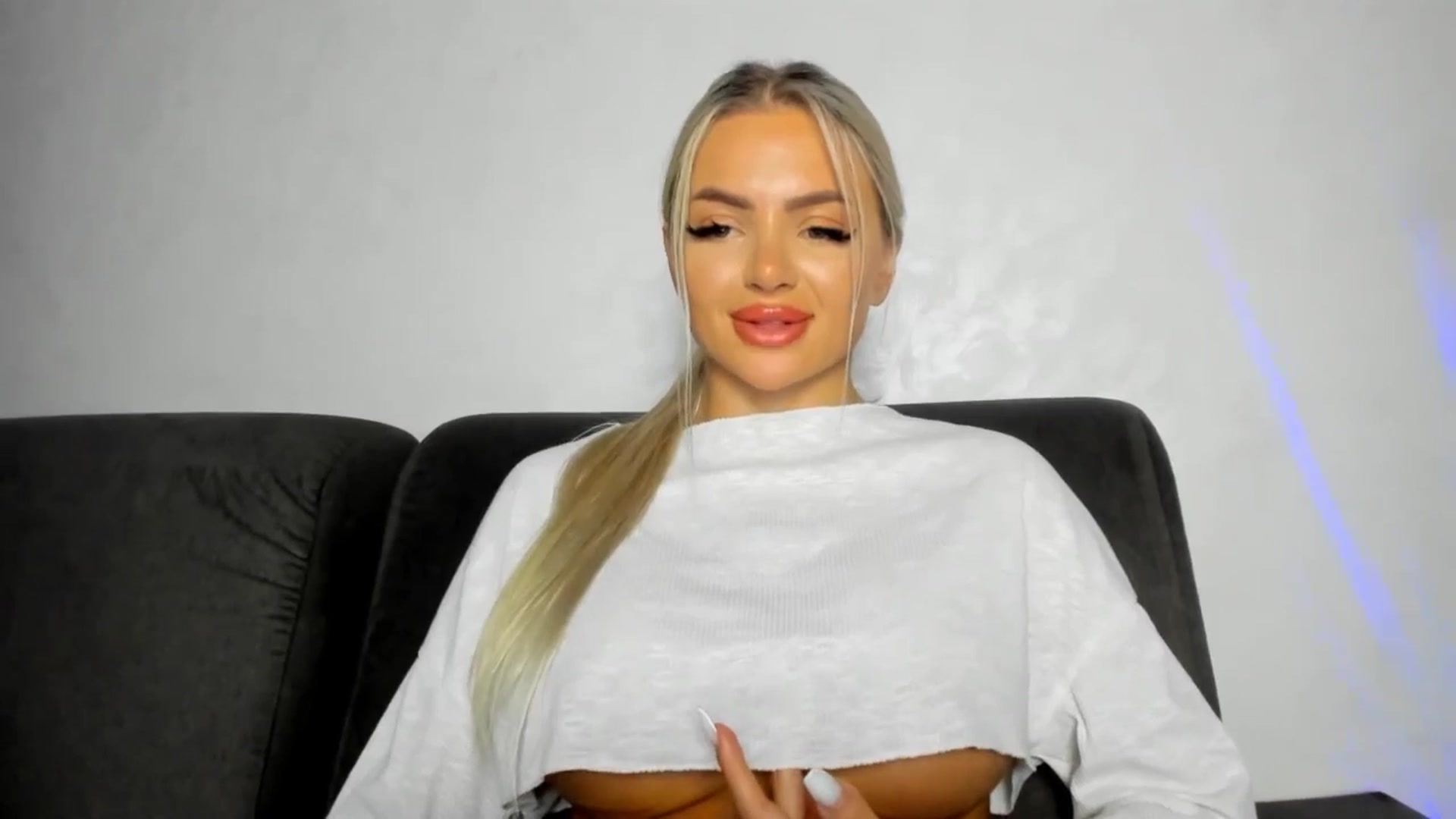 Gallery image thumbnail from barbie__girl's myfreecams stream on, 09/01/2025, 22:43 image 20 of 20
