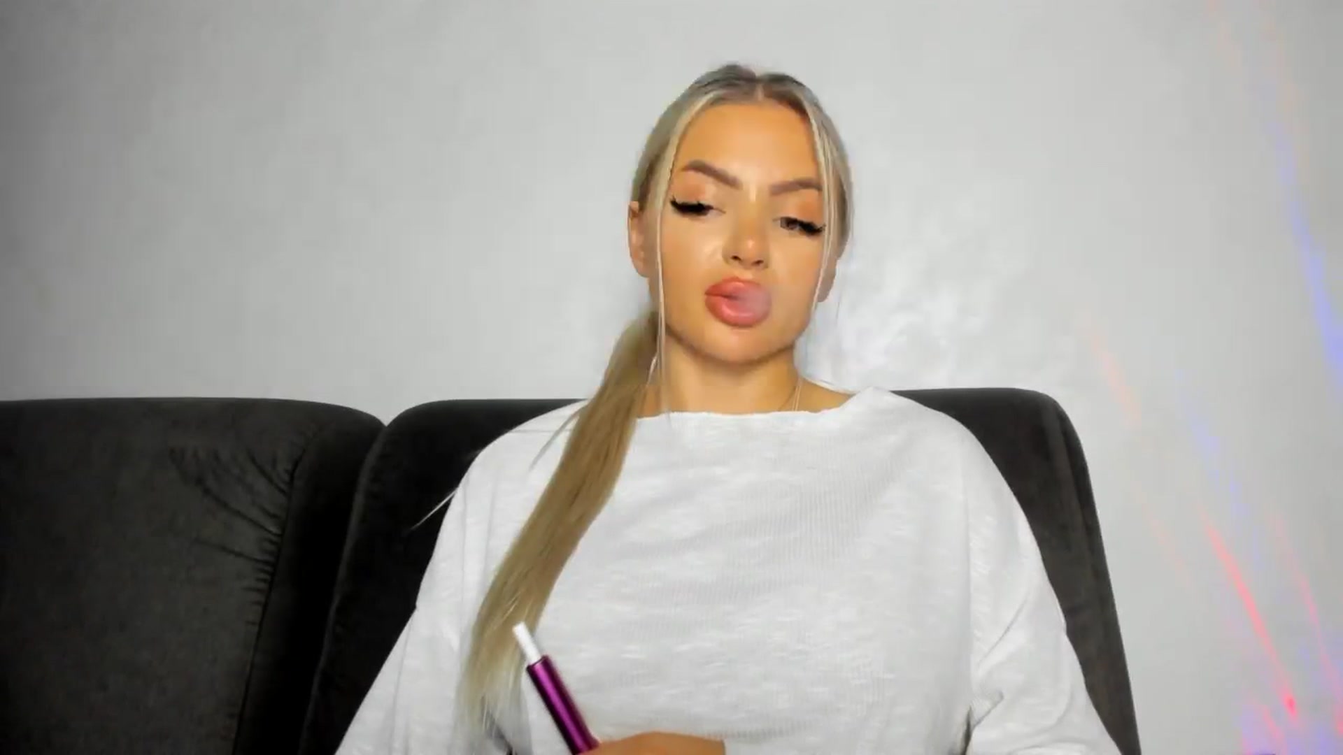 Gallery image thumbnail from barbie__girl's myfreecams stream on, 09/01/2025, 22:43 image 16 of 20