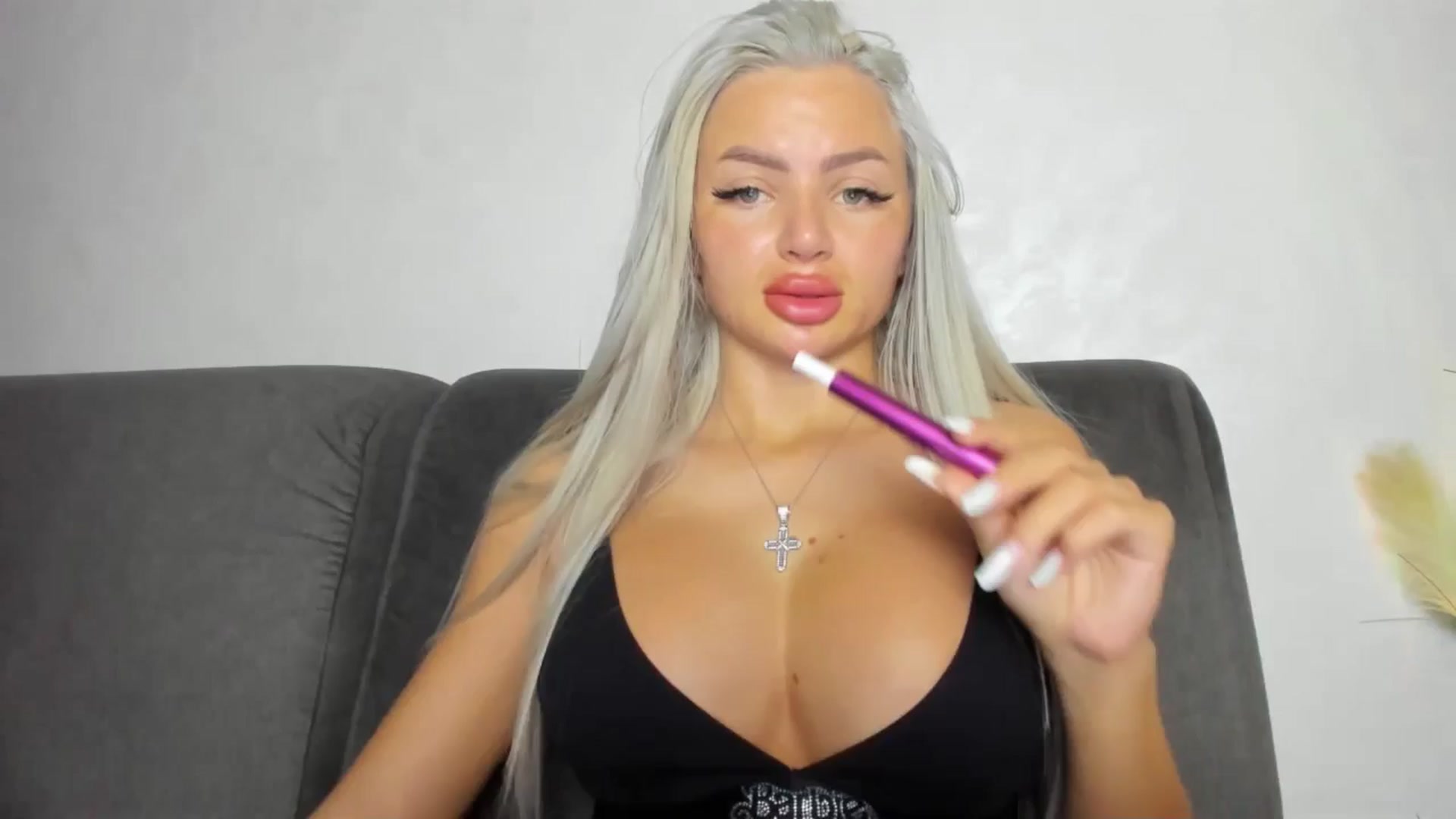 Gallery image thumbnail from barbie__girl's myfreecams stream on, 09/08/2025, 05:54 image 9 of 20
