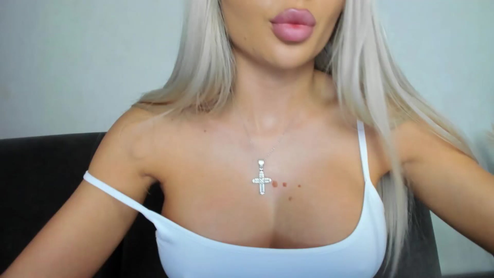Gallery image thumbnail from barbie__girl's myfreecams stream on, 09/19/2025, 11:47 image 14 of 20
