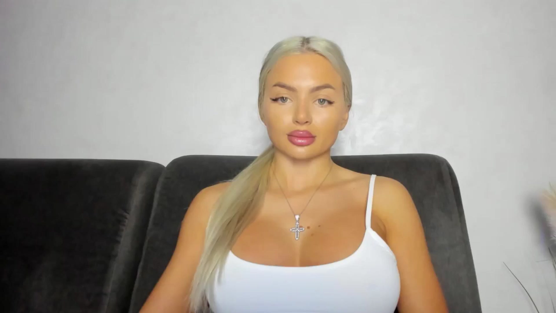Gallery image thumbnail from barbie__girl's myfreecams stream on, 09/19/2025, 14:04 image 3 of 20