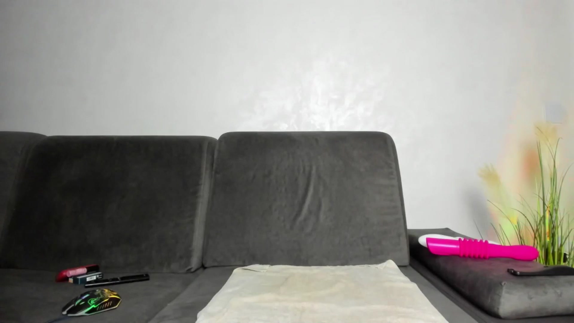 Gallery image thumbnail from barbie__girl's myfreecams stream on, 10/15/2025, 24:05 image 20 of 20