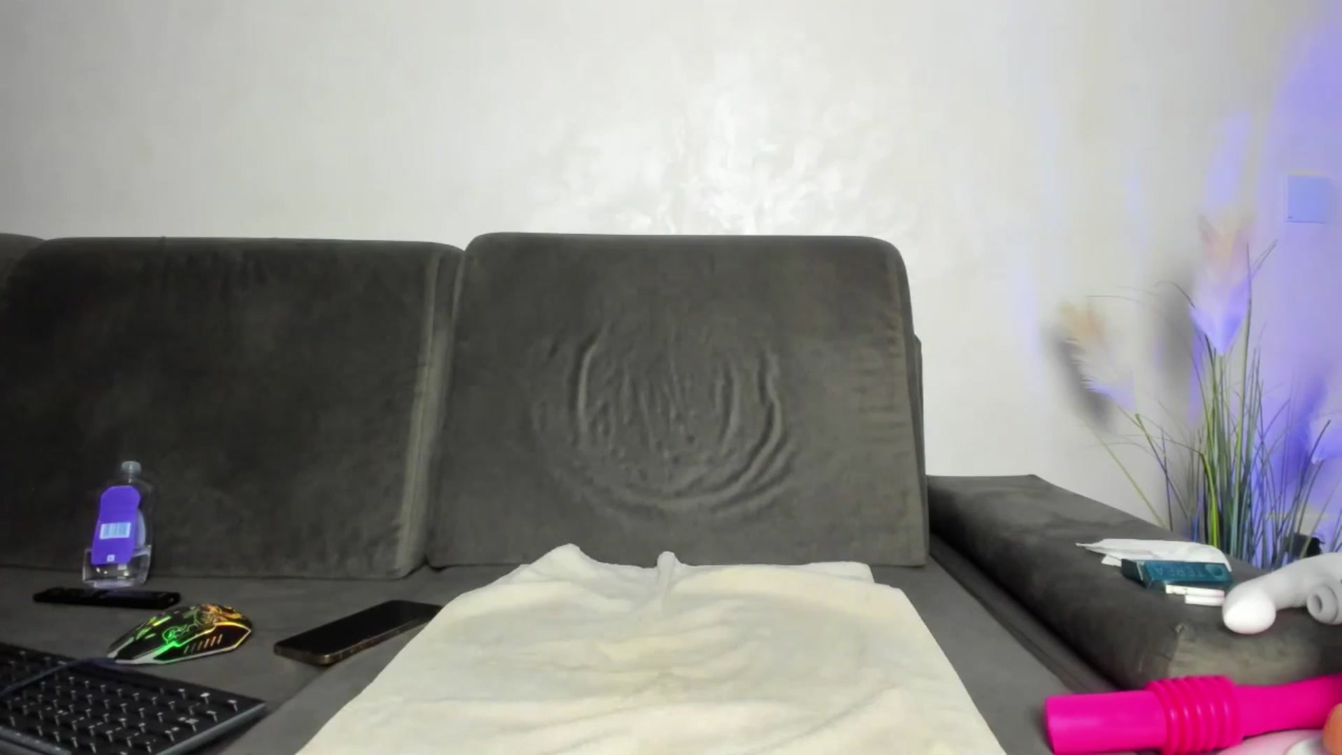 Gallery image thumbnail from barbie__girl's myfreecams stream on, 10/18/2025, 10:41 image 18 of 20