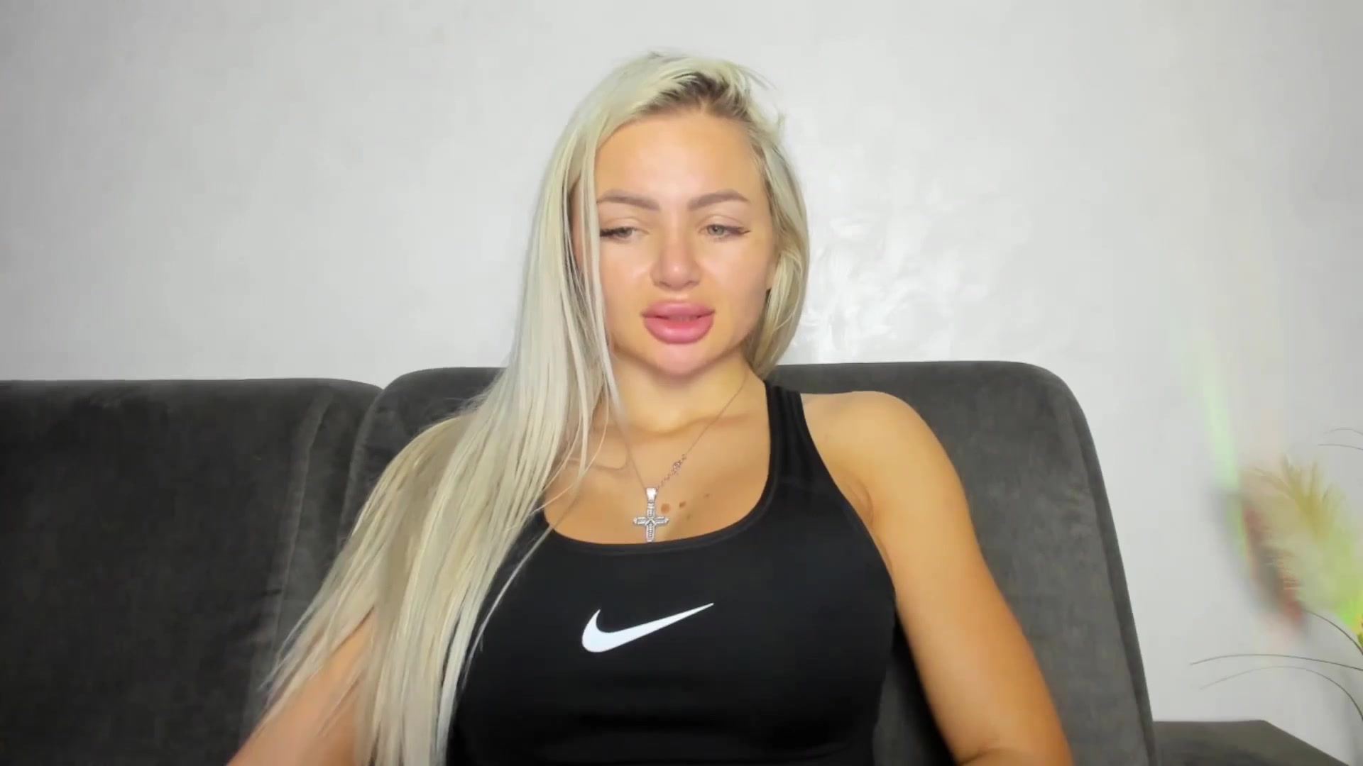 Gallery image thumbnail from barbie__girl's myfreecams stream on, 10/24/2025, 17:58 image 12 of 20