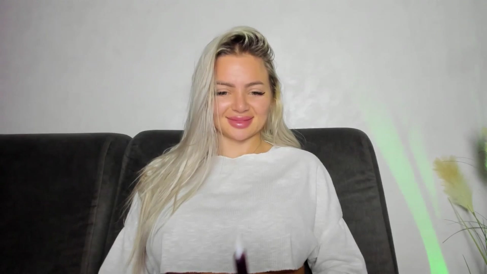 Gallery image thumbnail from barbie__girl's myfreecams stream on, 11/22/2025, 05:07 image 6 of 20
