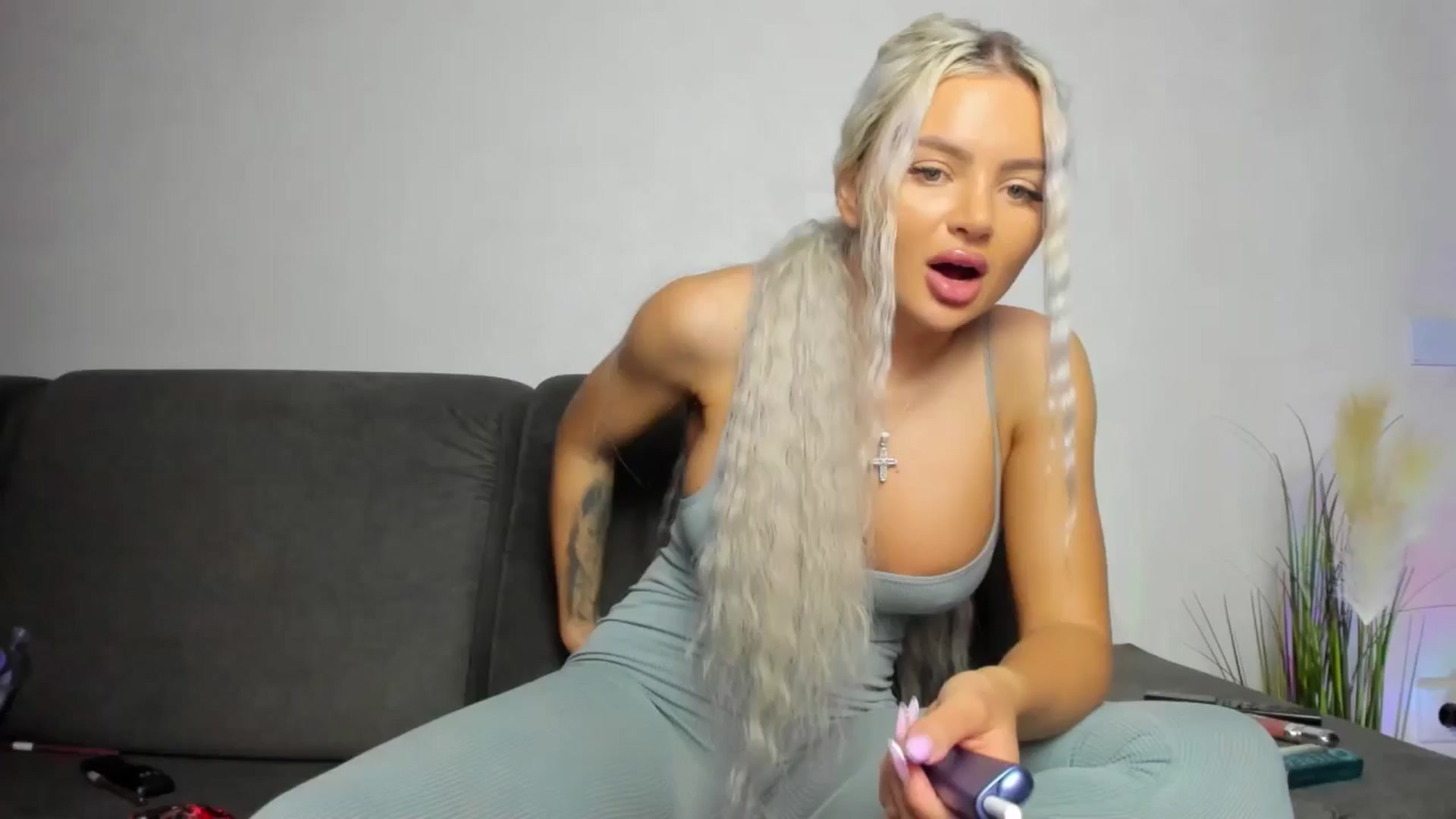 Gallery image thumbnail from barbie__girl's myfreecams stream on, 01/15/2026, 22:09 image 11 of 20
