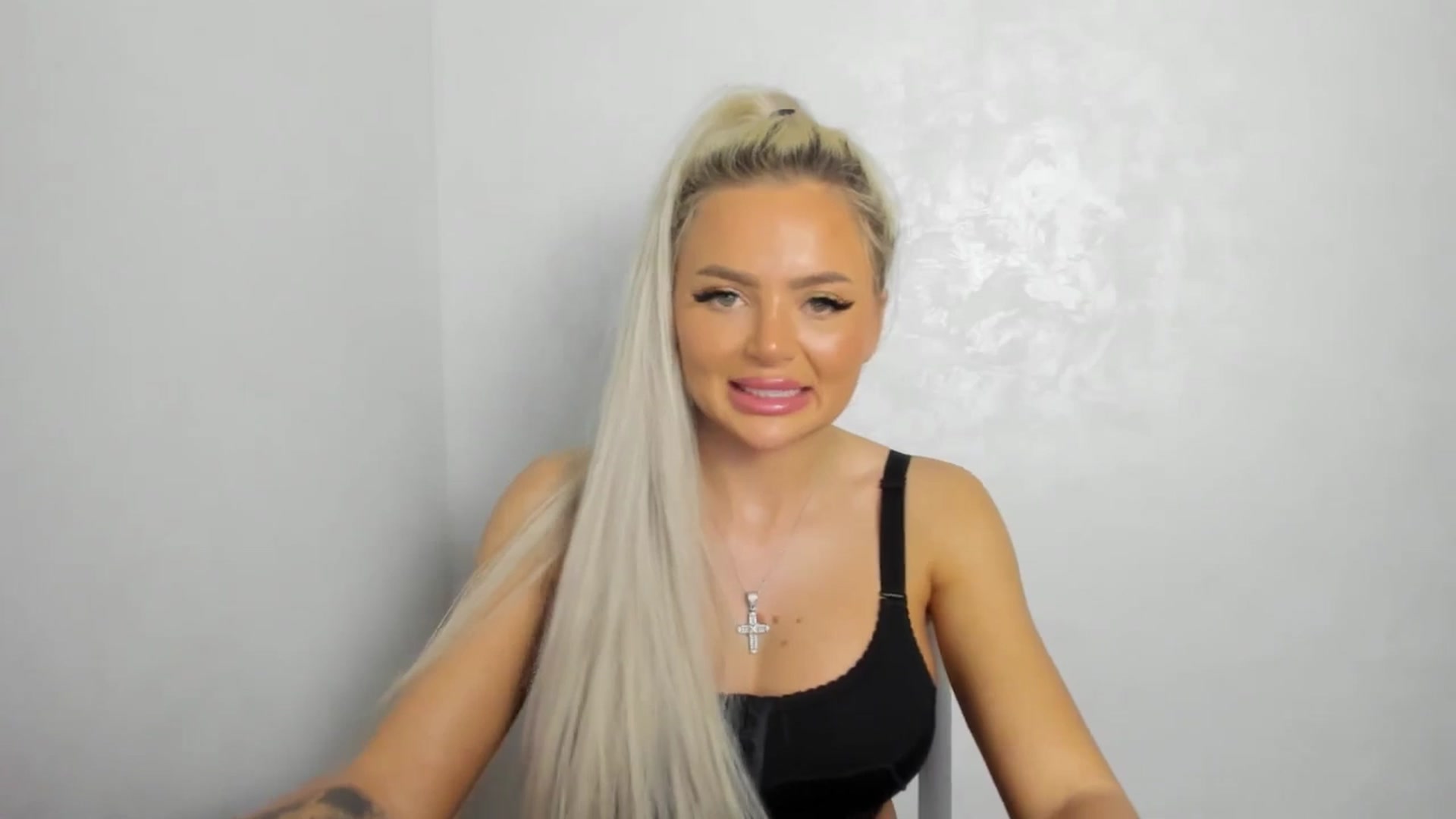 Gallery image thumbnail from barbie__girl's myfreecams stream on, 01/28/2026, 14:43 image 15 of 20