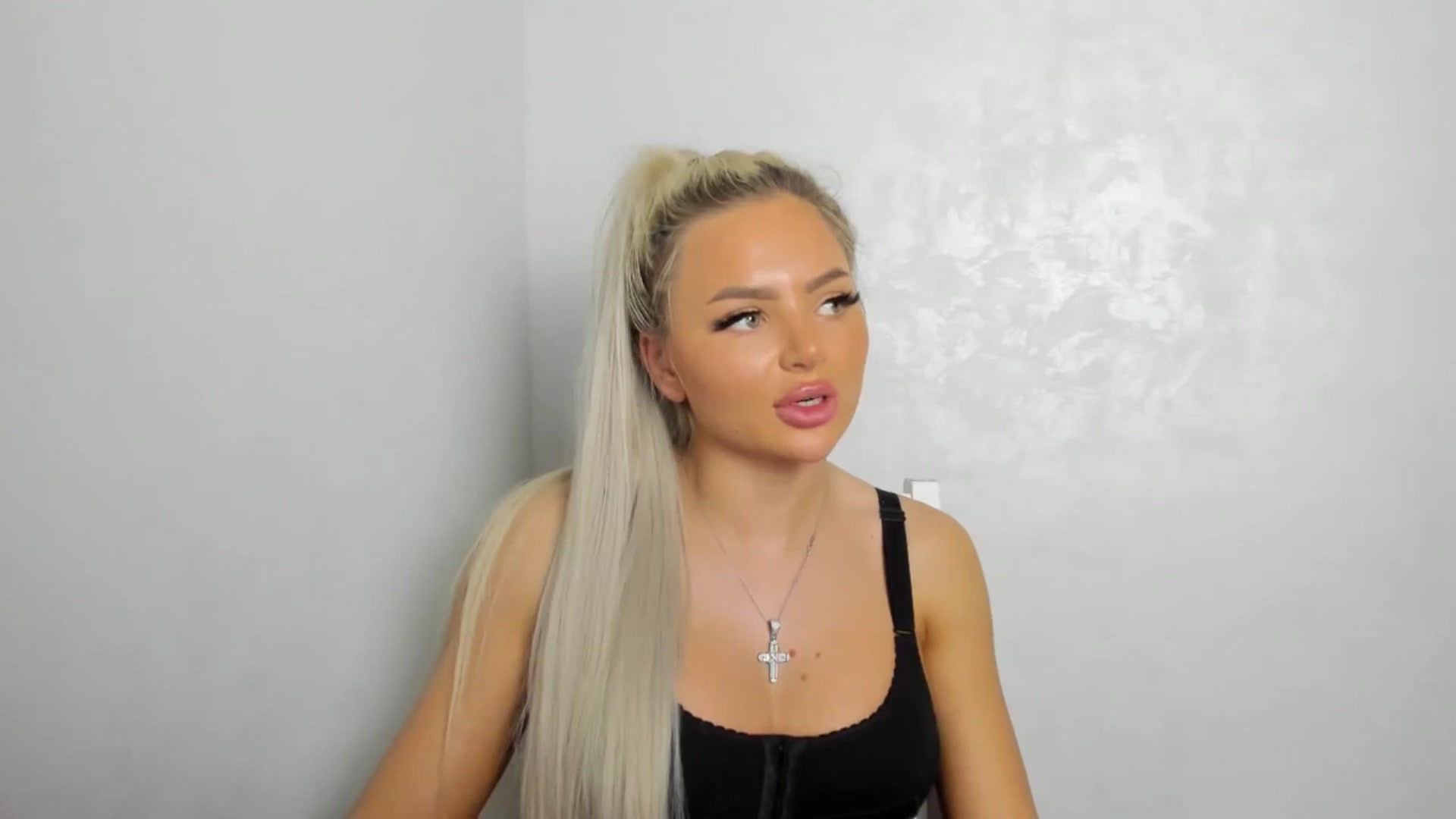 Gallery image thumbnail from barbie__girl's myfreecams stream on, 01/28/2026, 16:13 image 11 of 20