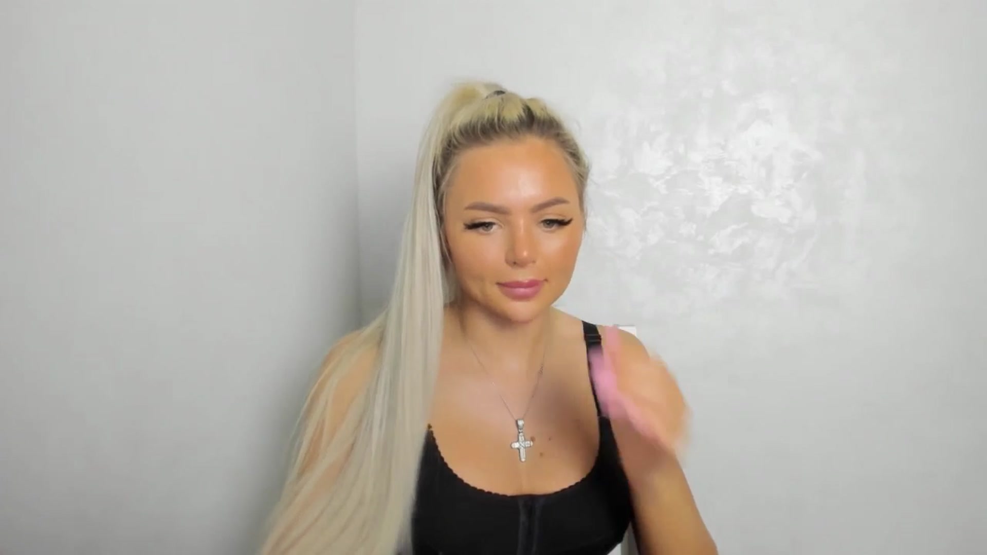 Gallery image thumbnail from barbie__girl's myfreecams stream on, 01/28/2026, 16:13 image 15 of 20