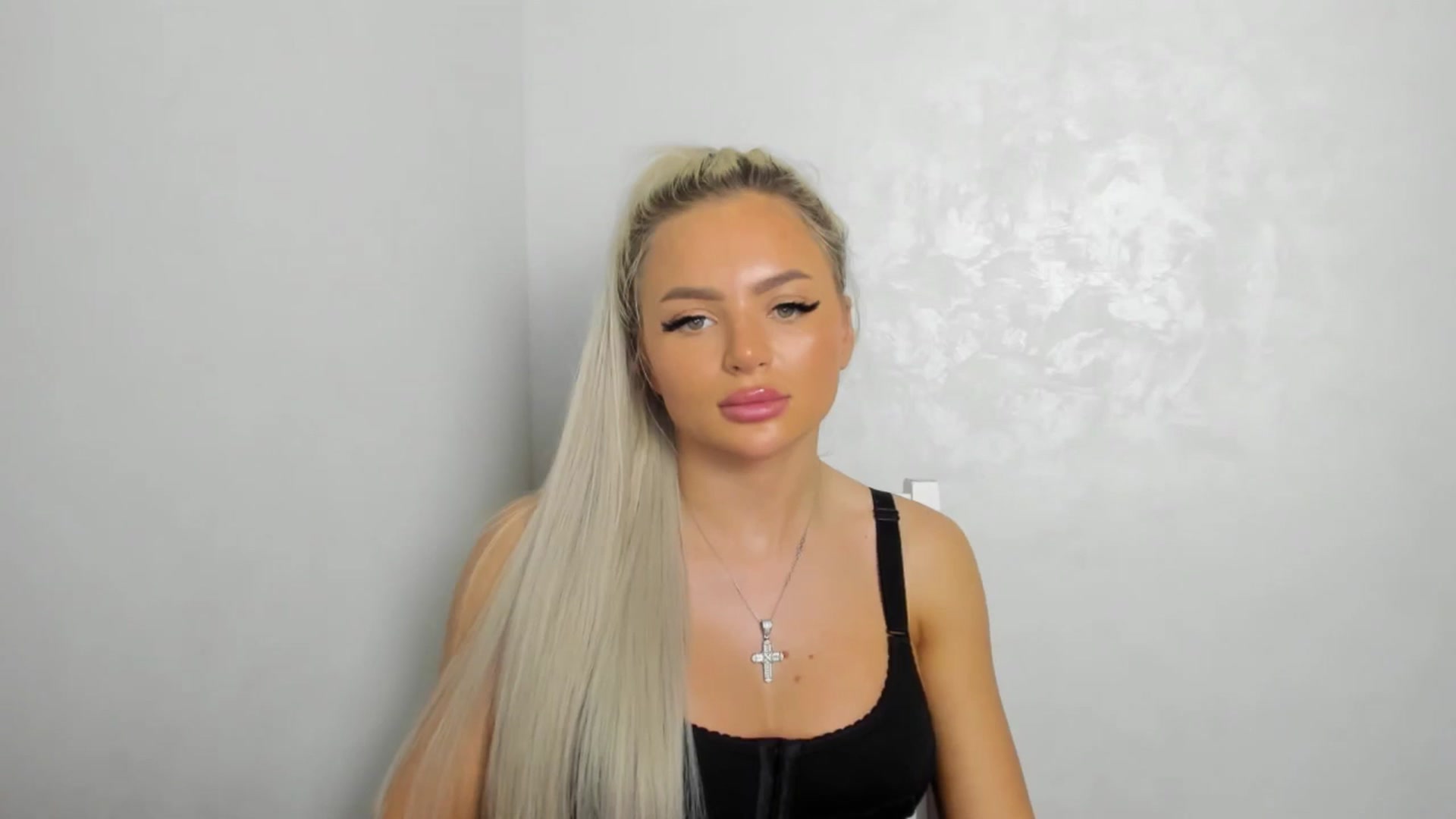 Gallery image thumbnail from barbie__girl's myfreecams stream on, 01/28/2026, 16:13 image 12 of 20