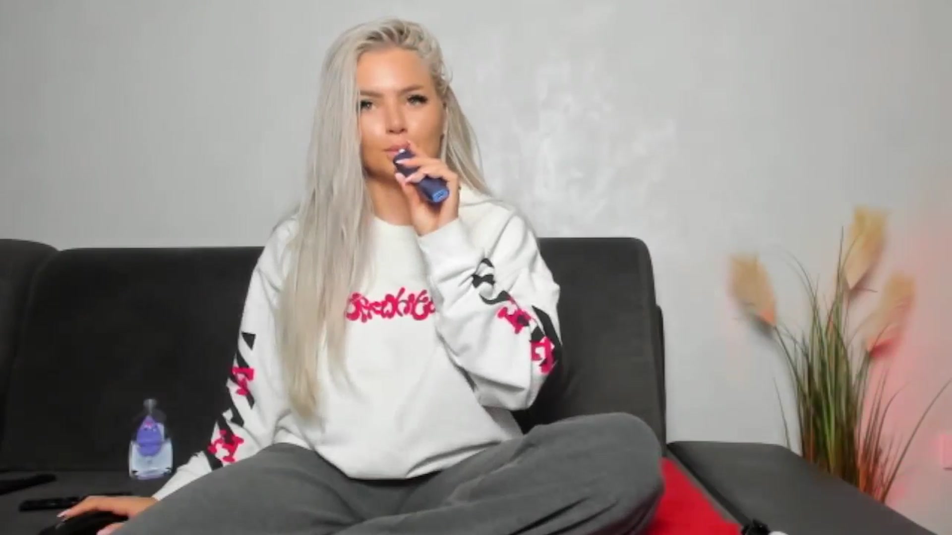 Gallery image thumbnail from barbie__girl's myfreecams stream on, 02/26/2026, 15:05 image 6 of 20