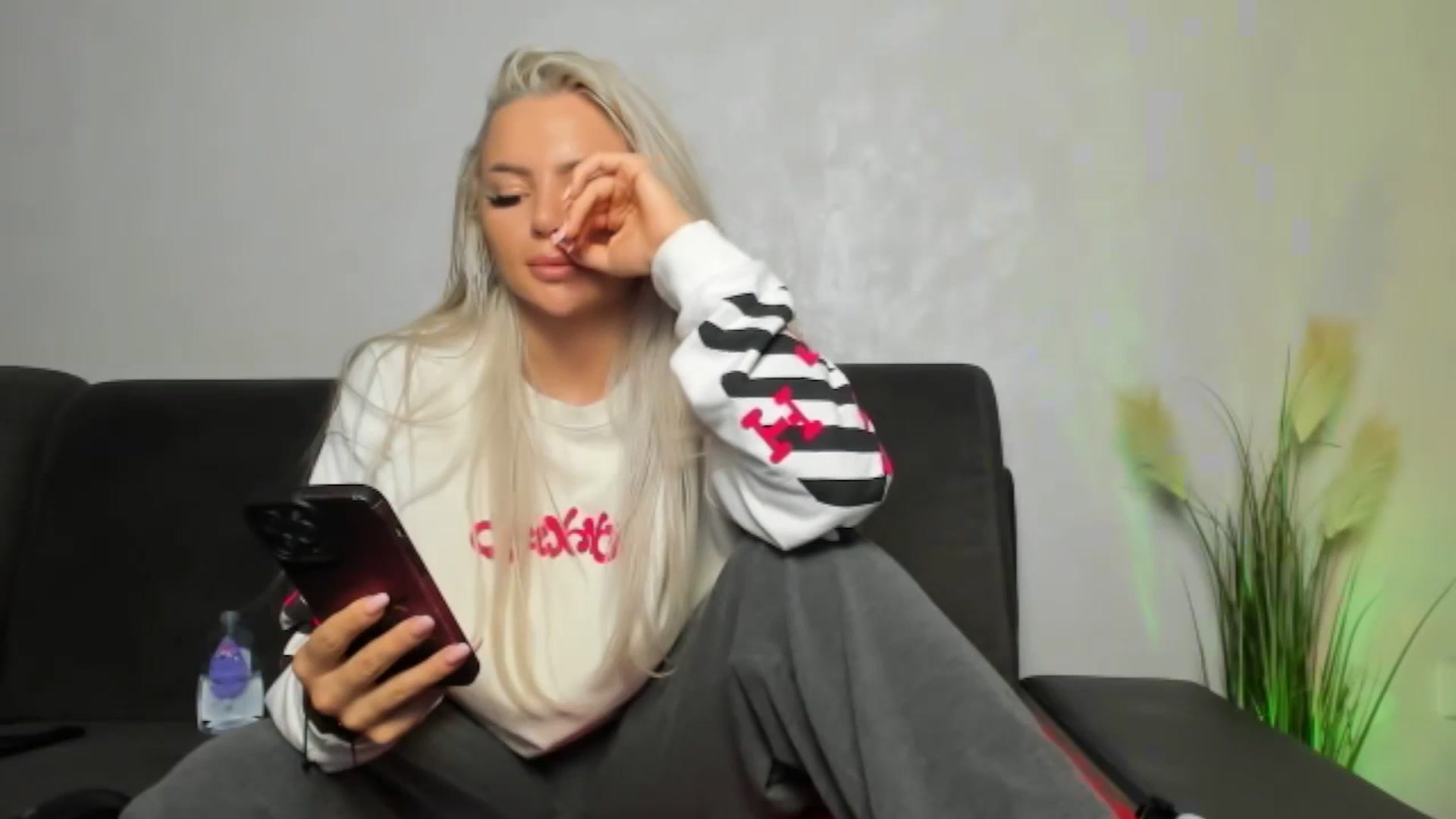 Gallery image thumbnail from barbie__girl's myfreecams stream on, 02/26/2026, 15:05 image 13 of 20