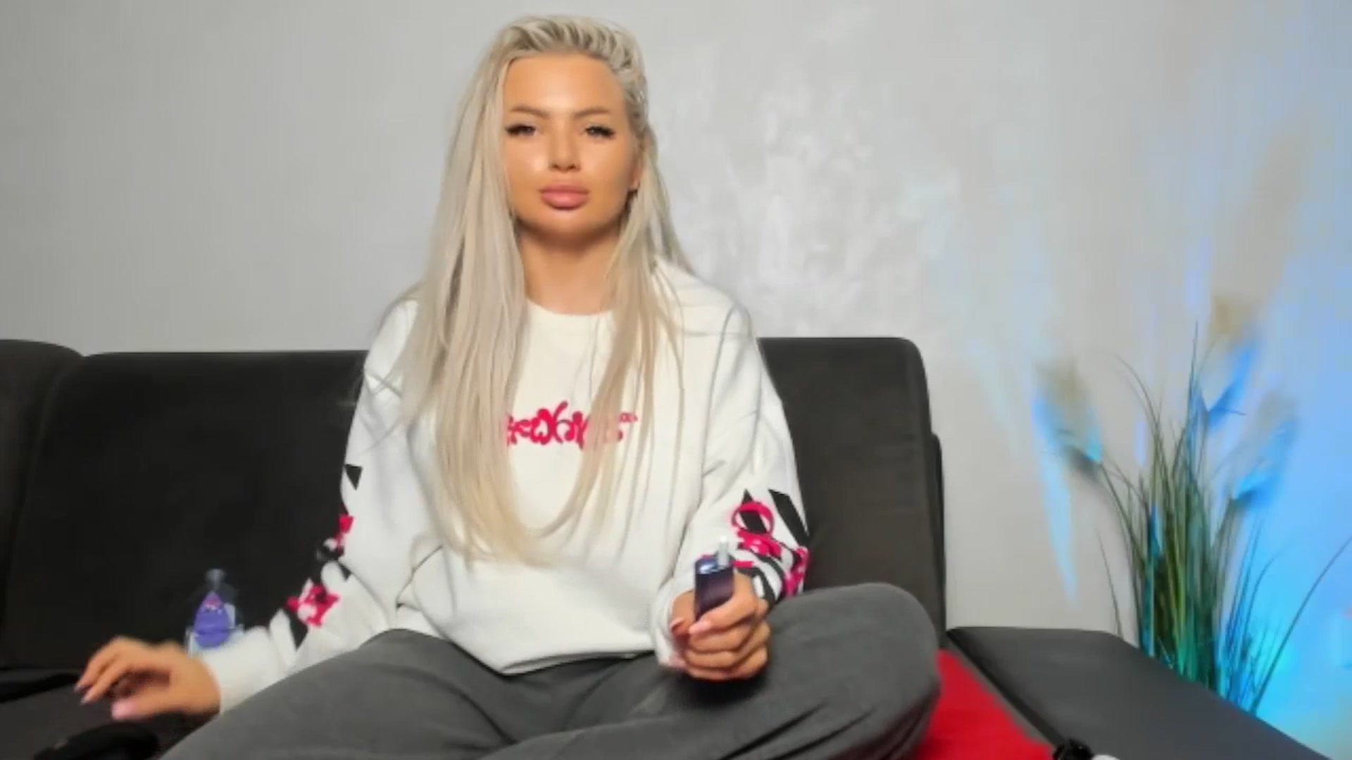 Gallery image thumbnail from barbie__girl's myfreecams stream on, 02/26/2026, 15:05 image 4 of 20