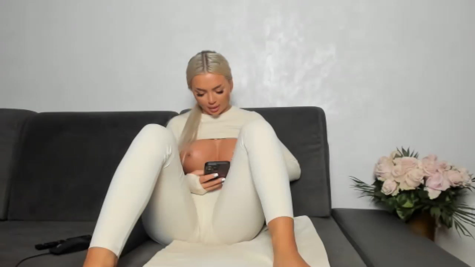 Gallery image thumbnail from barbie__girl's myfreecams stream on, 03/12/2026, 04:16 image 12 of 20