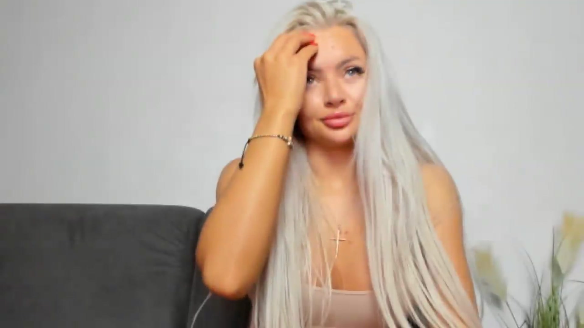 Gallery image thumbnail from barbie__girl's myfreecams stream on, 06/19/2026, 16:16 image 14 of 20
