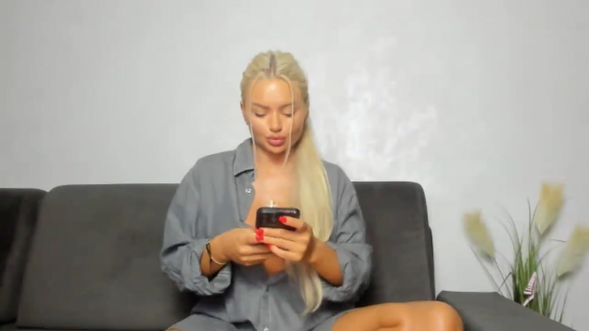 Gallery image thumbnail from barbie__girl's myfreecams stream on, 07/01/2026, 20:16 image 13 of 20