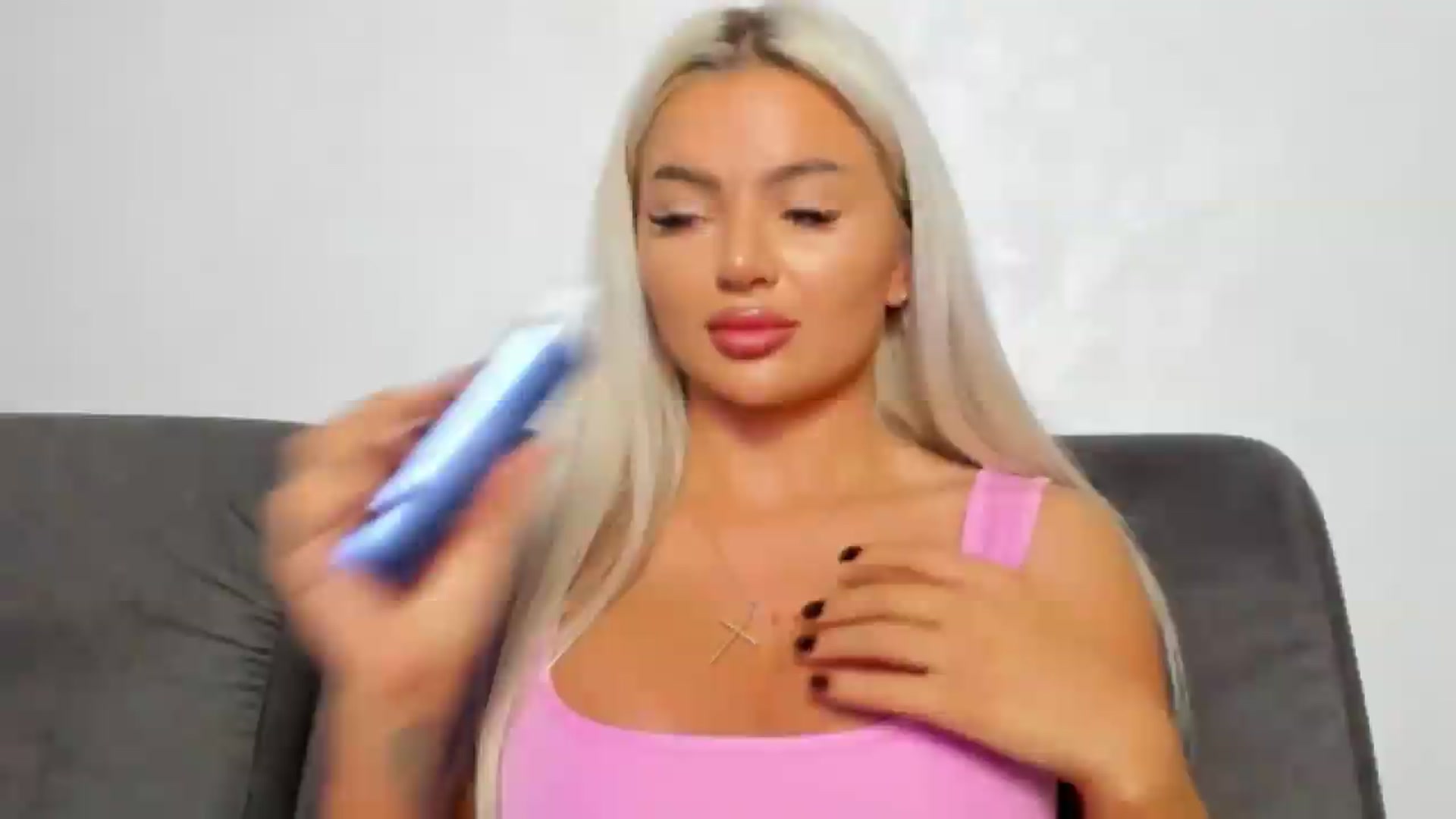 Gallery image thumbnail from barbie__girl's myfreecams stream on, 07/23/2026, 17:43 image 10 of 20