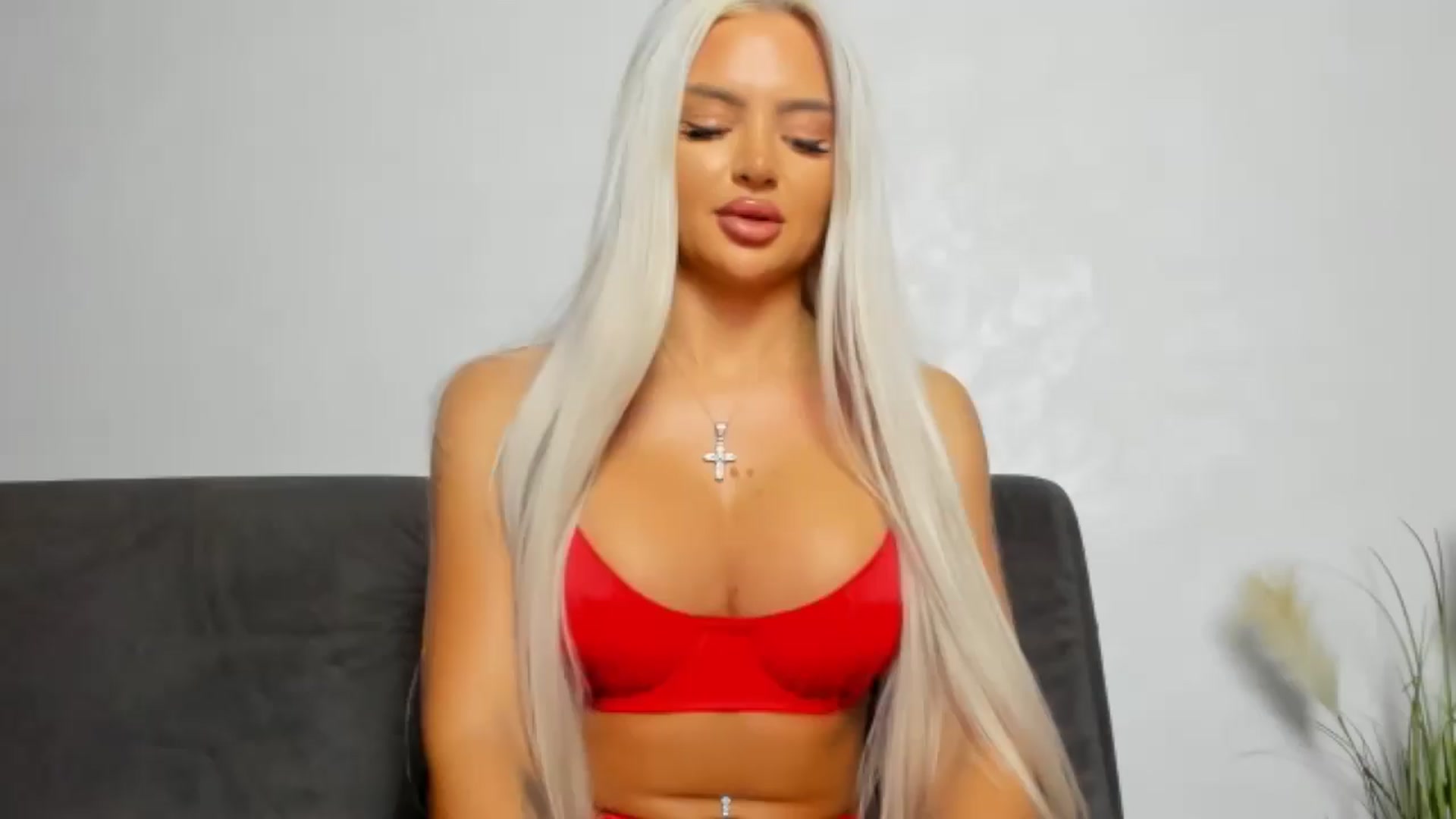 Gallery image thumbnail from barbie__girl's myfreecams stream on, 09/10/2026, 17:28 image 18 of 20