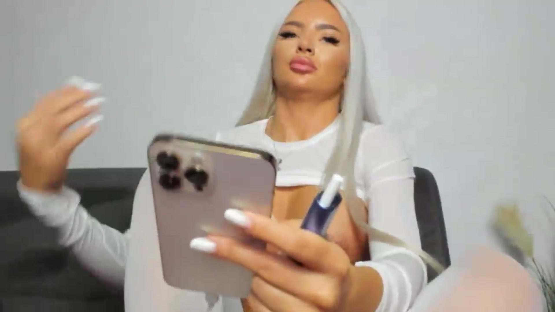 Gallery image thumbnail from barbie__girl's myfreecams stream on, 09/21/2026, 22:07 image 2 of 20