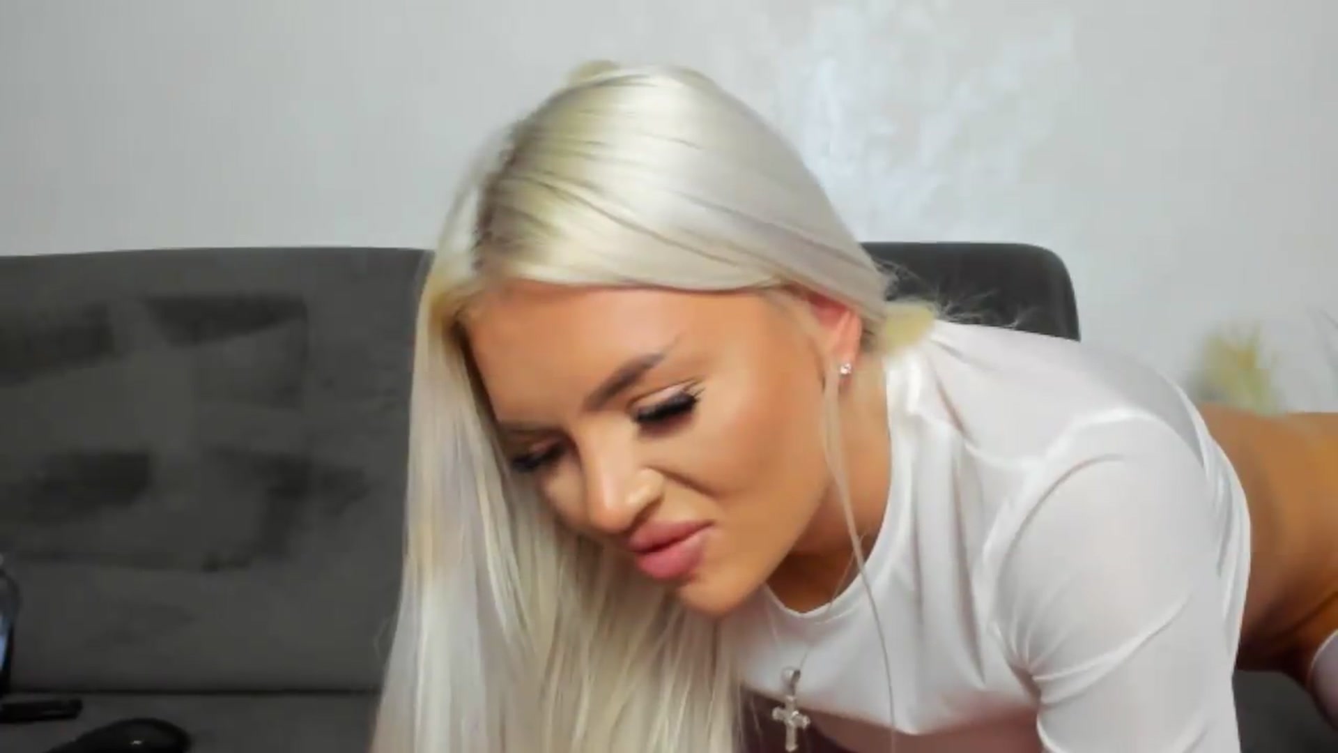 Gallery image thumbnail from barbie__girl's myfreecams stream on, 09/21/2026, 22:07 image 17 of 20