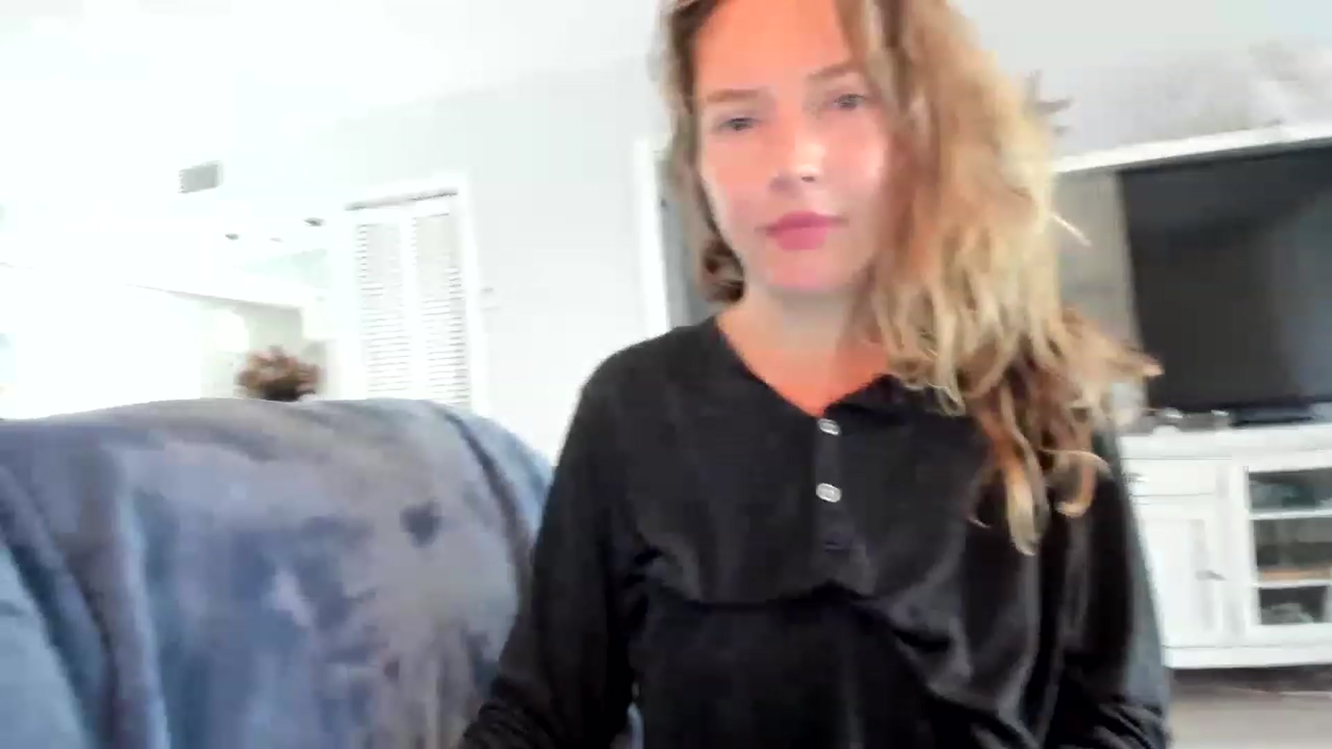 Gallery image thumbnail from barebeautyxo's myfreecams stream on, 11/17/2022, 18:13 image 8 of 20