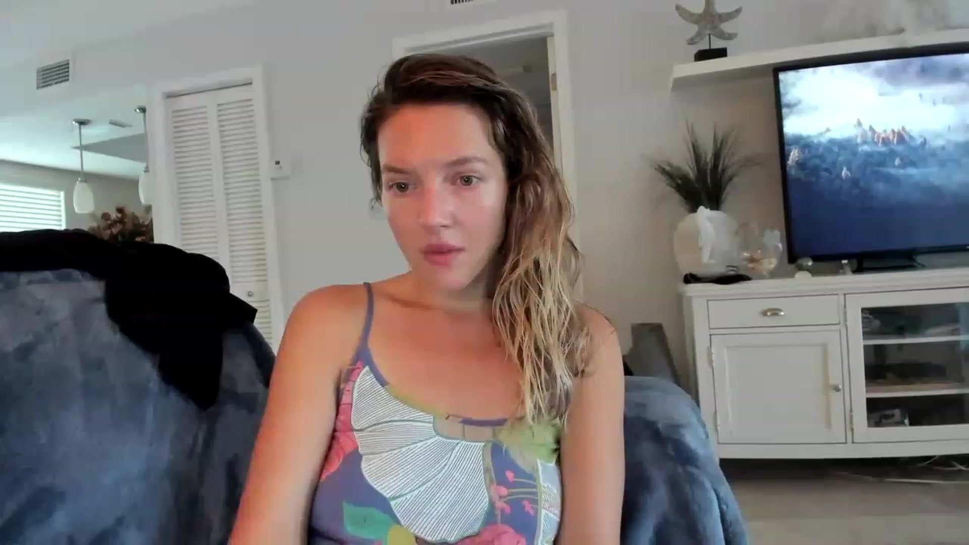 Gallery image thumbnail from barebeautyxo's myfreecams stream on, 11/18/2022, 20:57 image 7 of 20