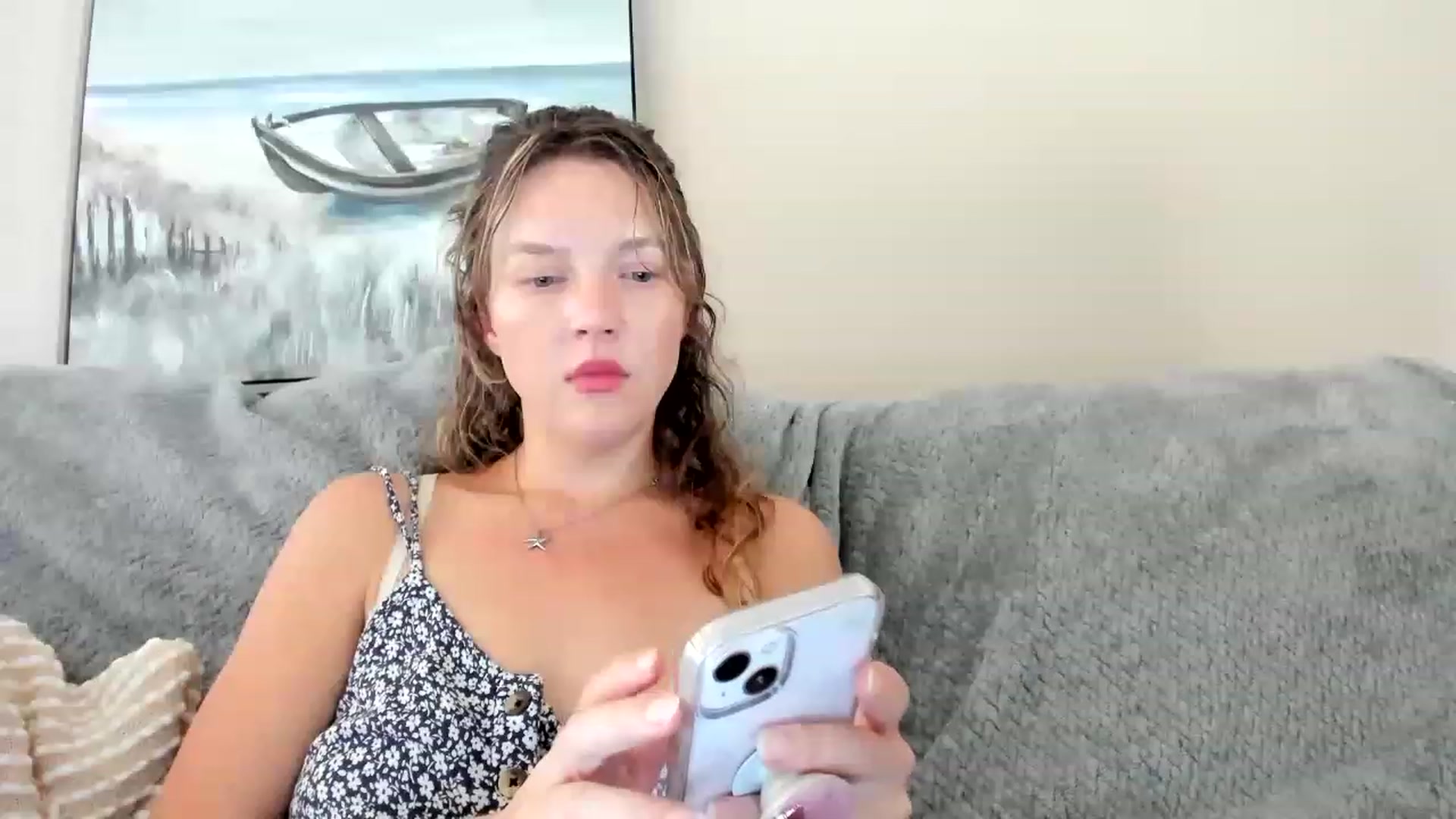 Gallery image thumbnail from barebeautyxo's myfreecams stream on, 12/02/2022, 19:37 image 20 of 20