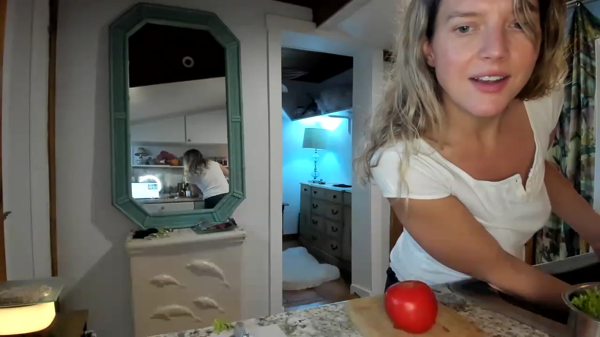 Gallery image thumbnail from barebeautyxo's myfreecams stream on, 01/27/2023, 21:02 image 14 of 20