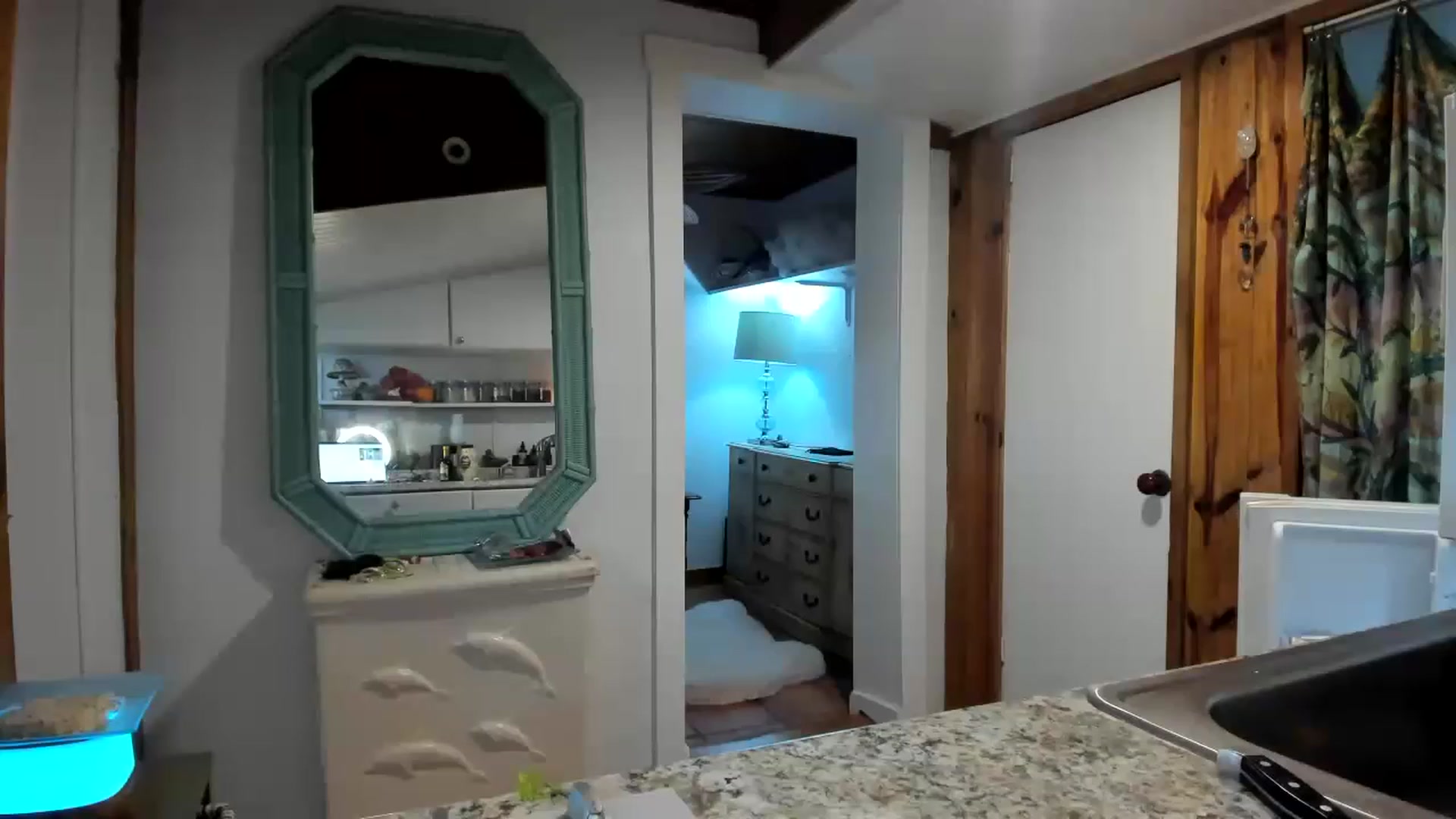 Gallery image thumbnail from barebeautyxo's myfreecams stream on, 01/27/2023, 21:02 image 12 of 20