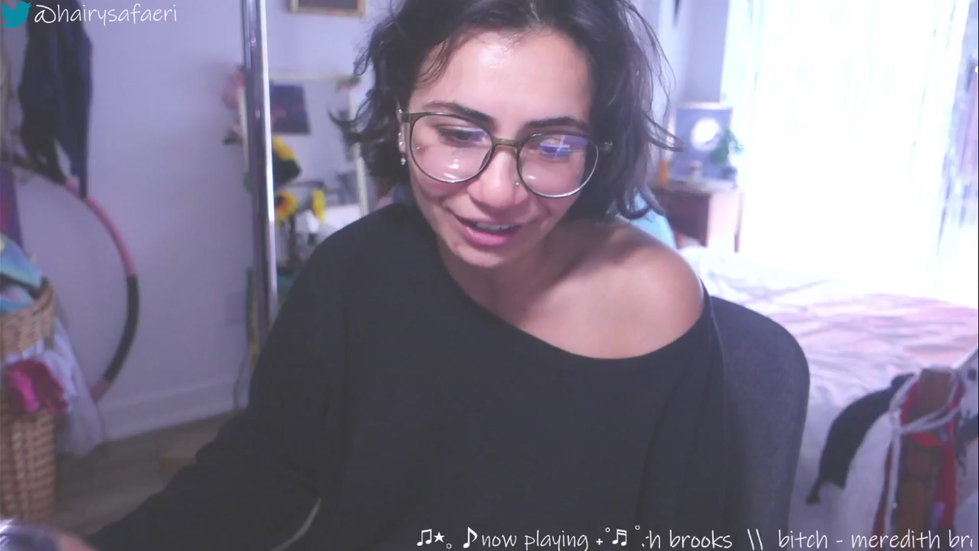 Gallery image thumbnail from barelysafaeri's myfreecams stream on, 05/25/2025, 18:14 image 2 of 20