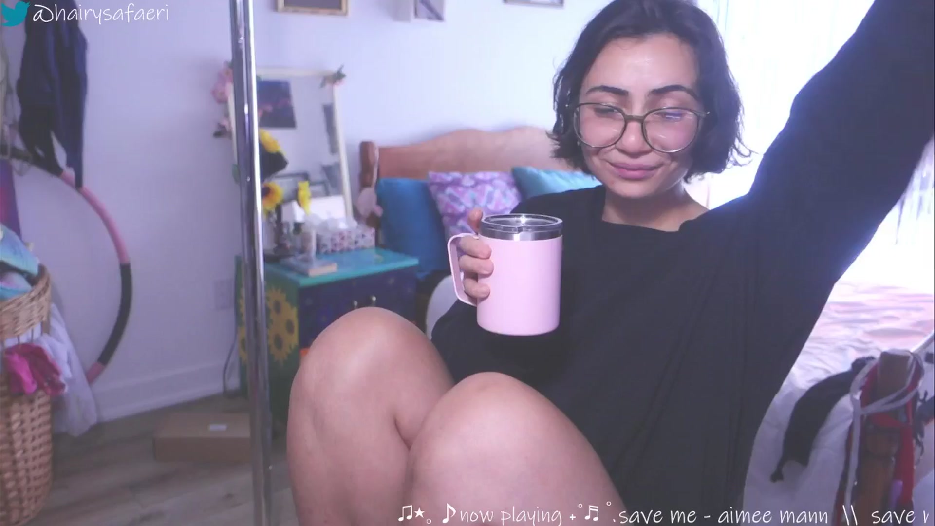 Gallery image thumbnail from barelysafaeri's myfreecams stream on, 05/25/2025, 18:14 image 14 of 20