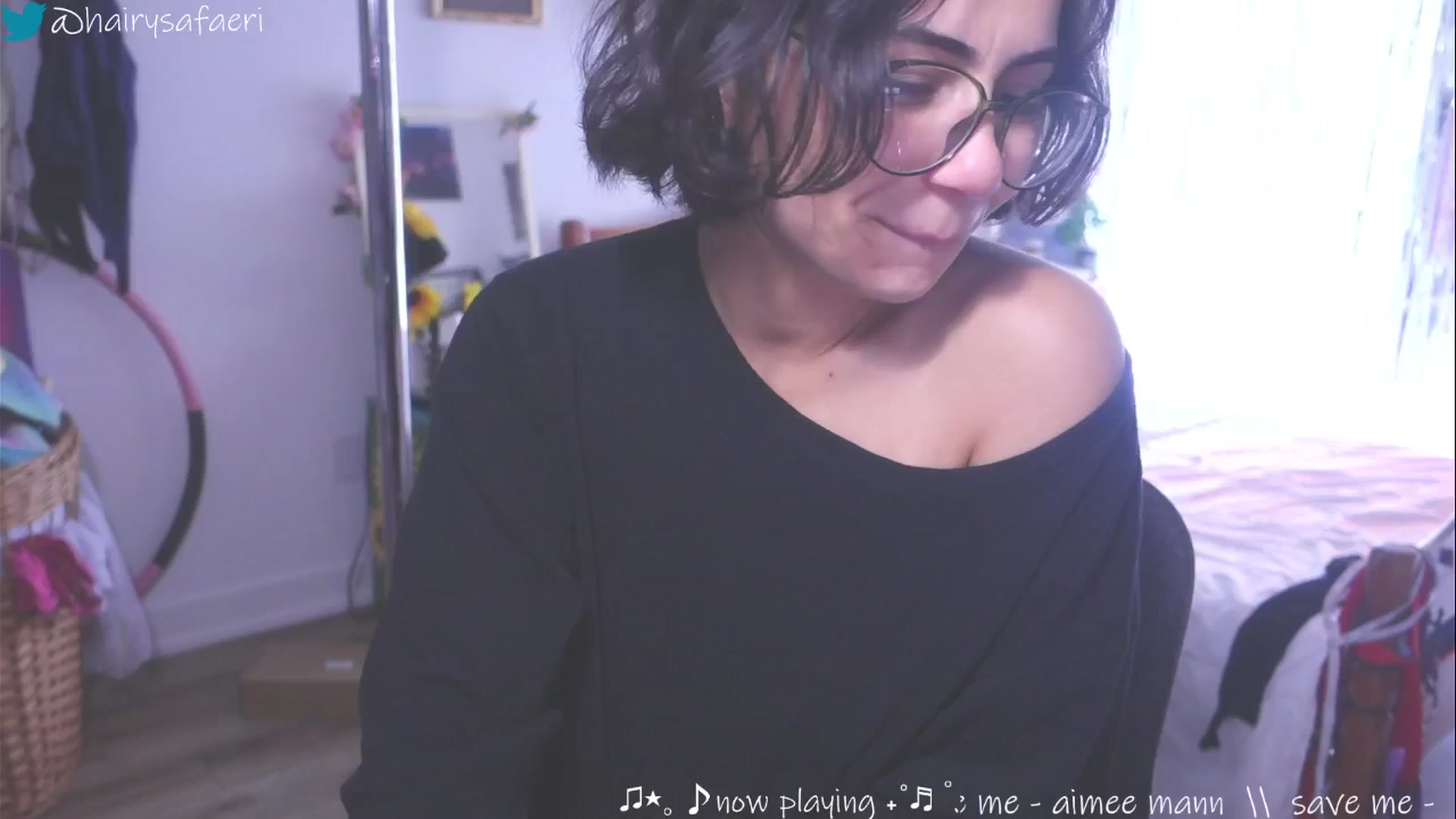 Gallery image thumbnail from barelysafaeri's myfreecams stream on, 05/25/2025, 18:14 image 13 of 20