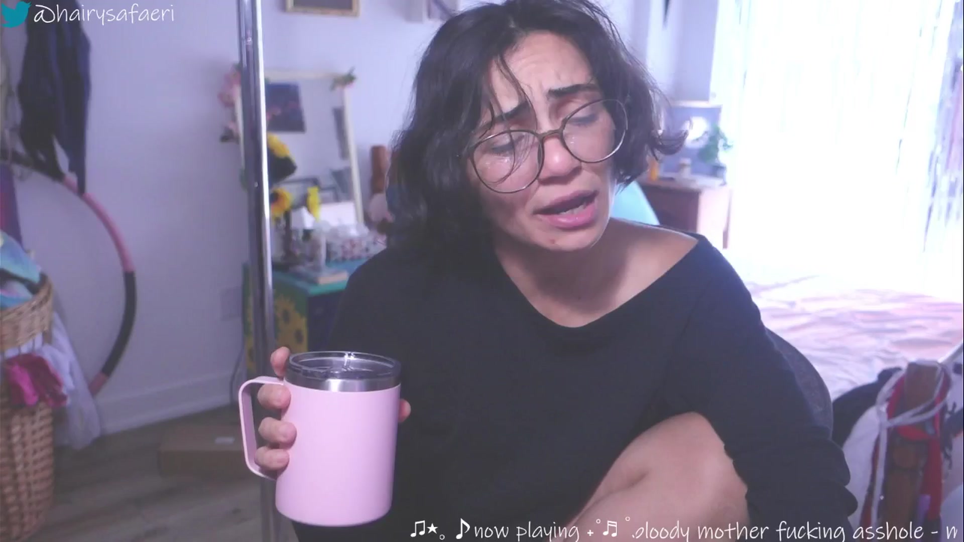 Gallery image thumbnail from barelysafaeri's myfreecams stream on, 05/25/2025, 18:14 image 10 of 20